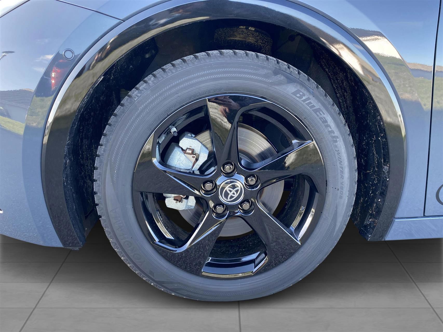 Billede af Toyota Prius Plug-in 2,0 Plugin-hybrid Executive 223HK 5d Aut.