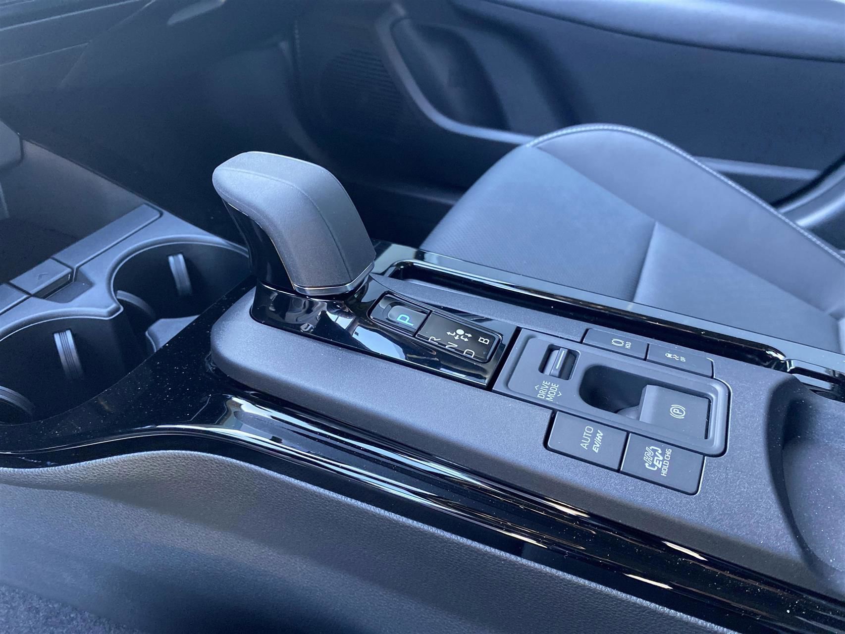 Billede af Toyota Prius Plug-in 2,0 Plugin-hybrid Executive 223HK 5d Aut.