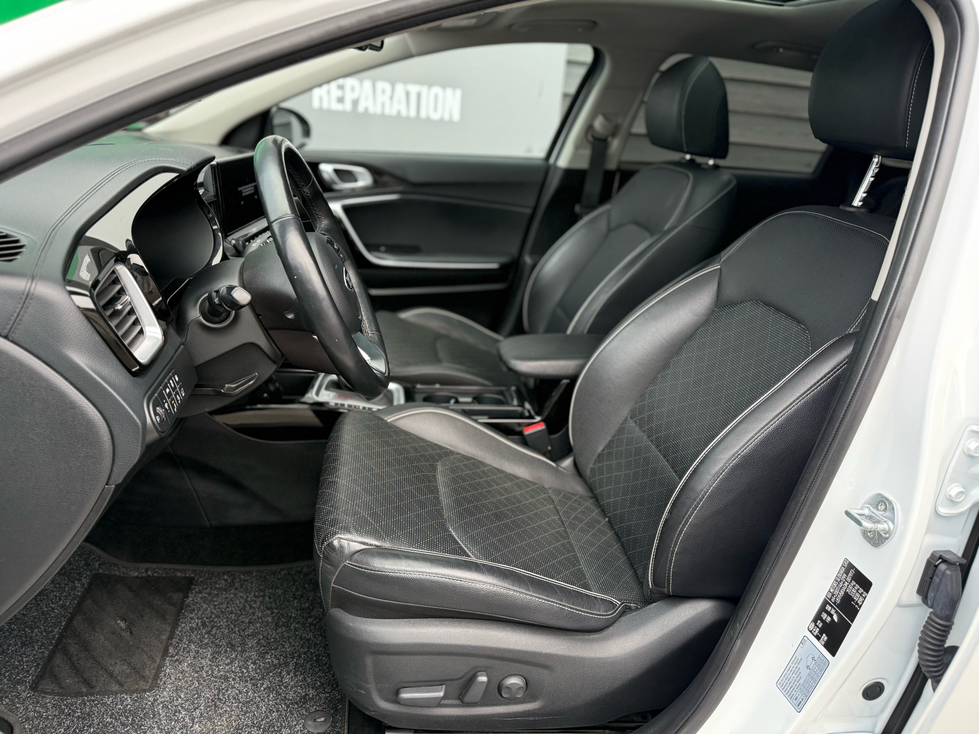 Billede af Kia Ceed SW 1,6 GDI PHEV  Plugin-hybrid Upgrade m/Plus DCT 141HK Stc 6g Aut.