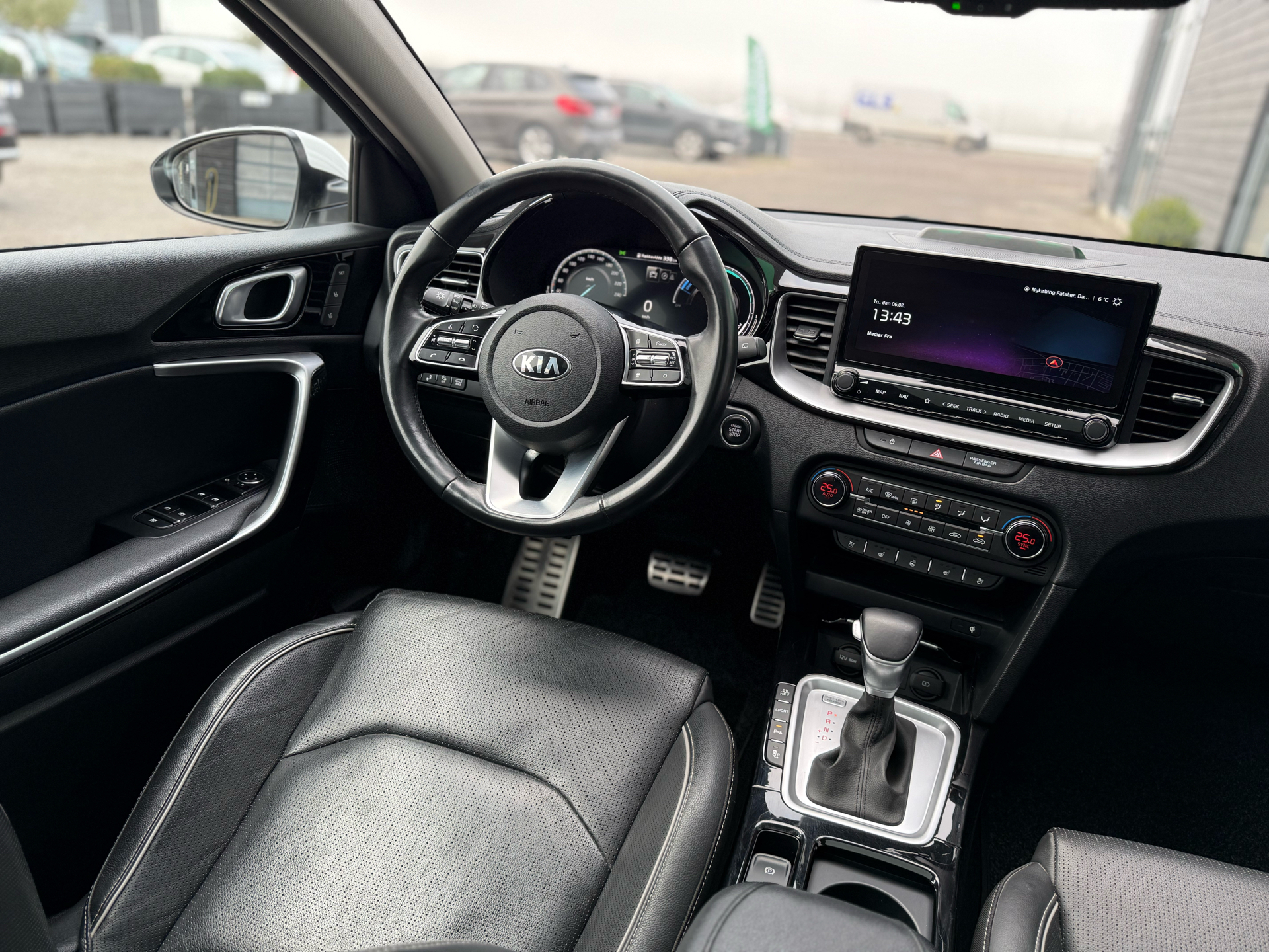 Billede af Kia Ceed SW 1,6 GDI PHEV  Plugin-hybrid Upgrade m/Plus DCT 141HK Stc 6g Aut.