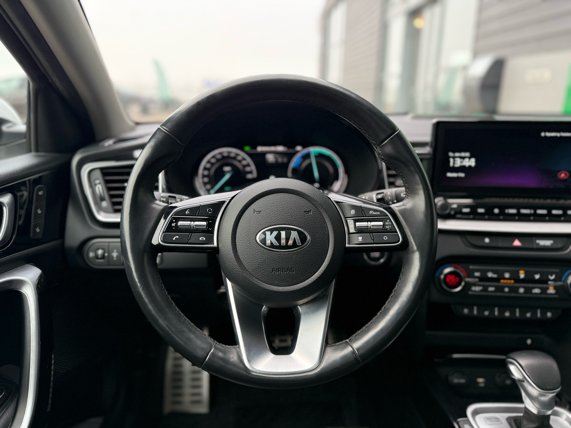 Billede af Kia Ceed SW 1,6 GDI PHEV  Plugin-hybrid Upgrade m/Plus DCT 141HK Stc 6g Aut.
