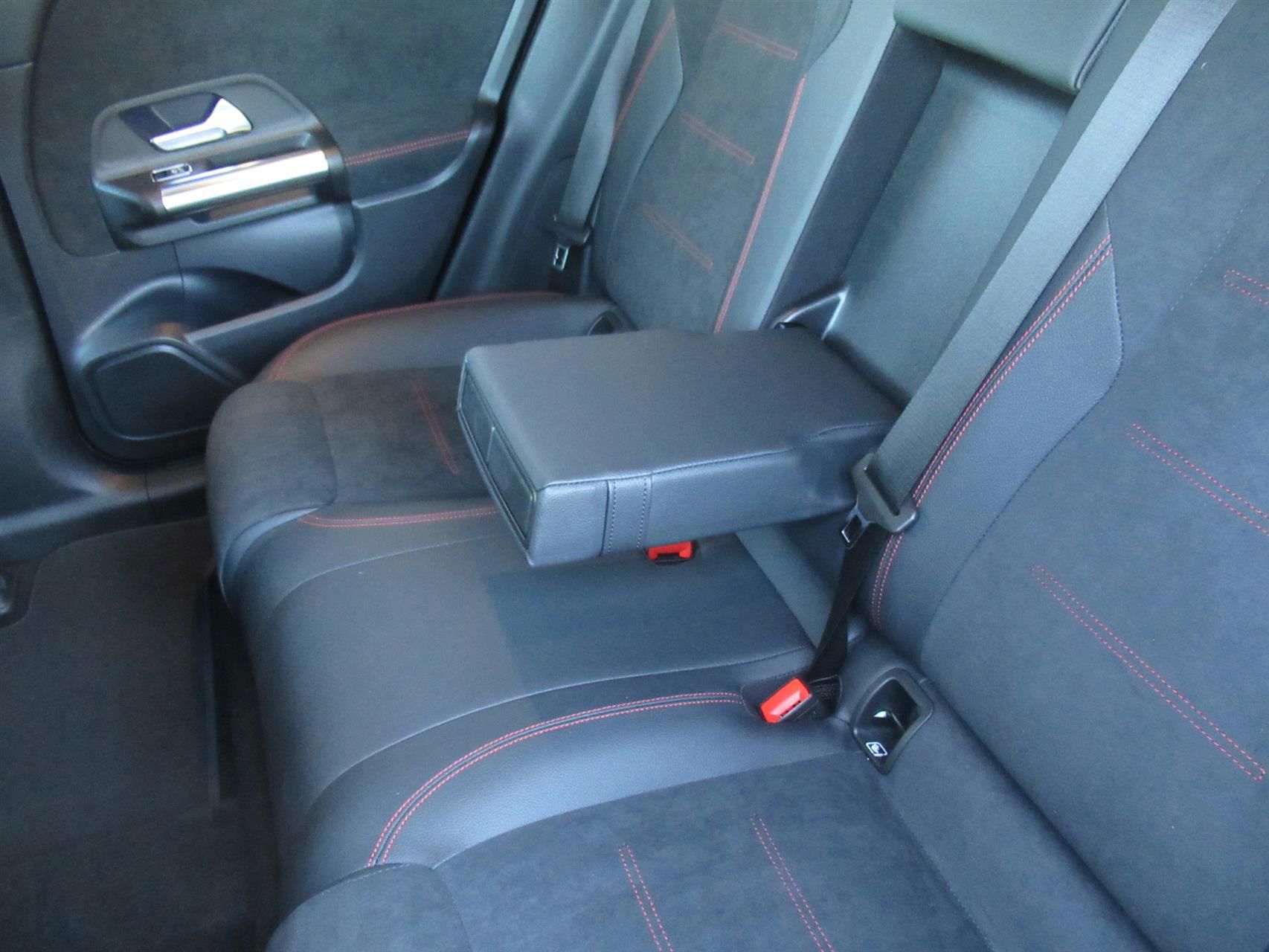 Billede af Mercedes-Benz EQA 250 EL 190HK 5d Aut.