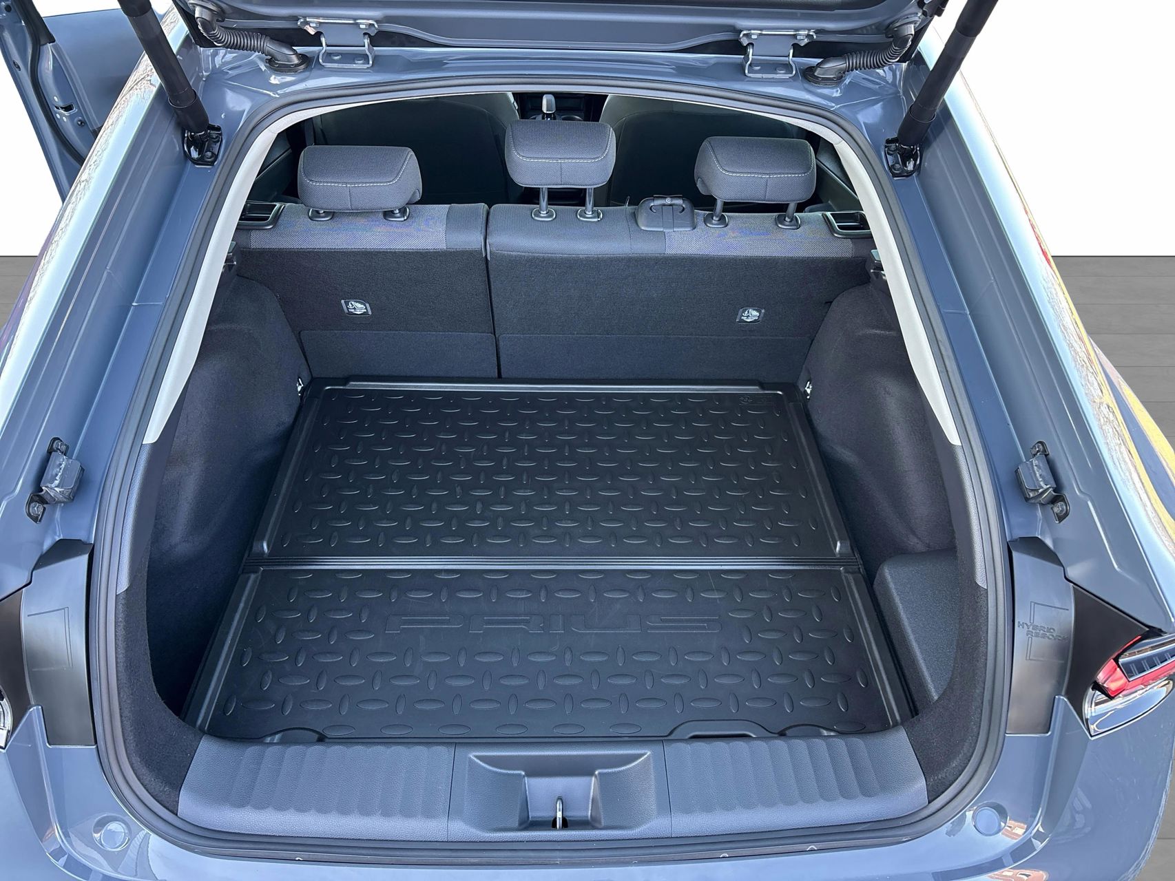 Billede af Toyota Prius Plug-in 2,0 Plugin-hybrid Elegant 223HK 5d Aut.