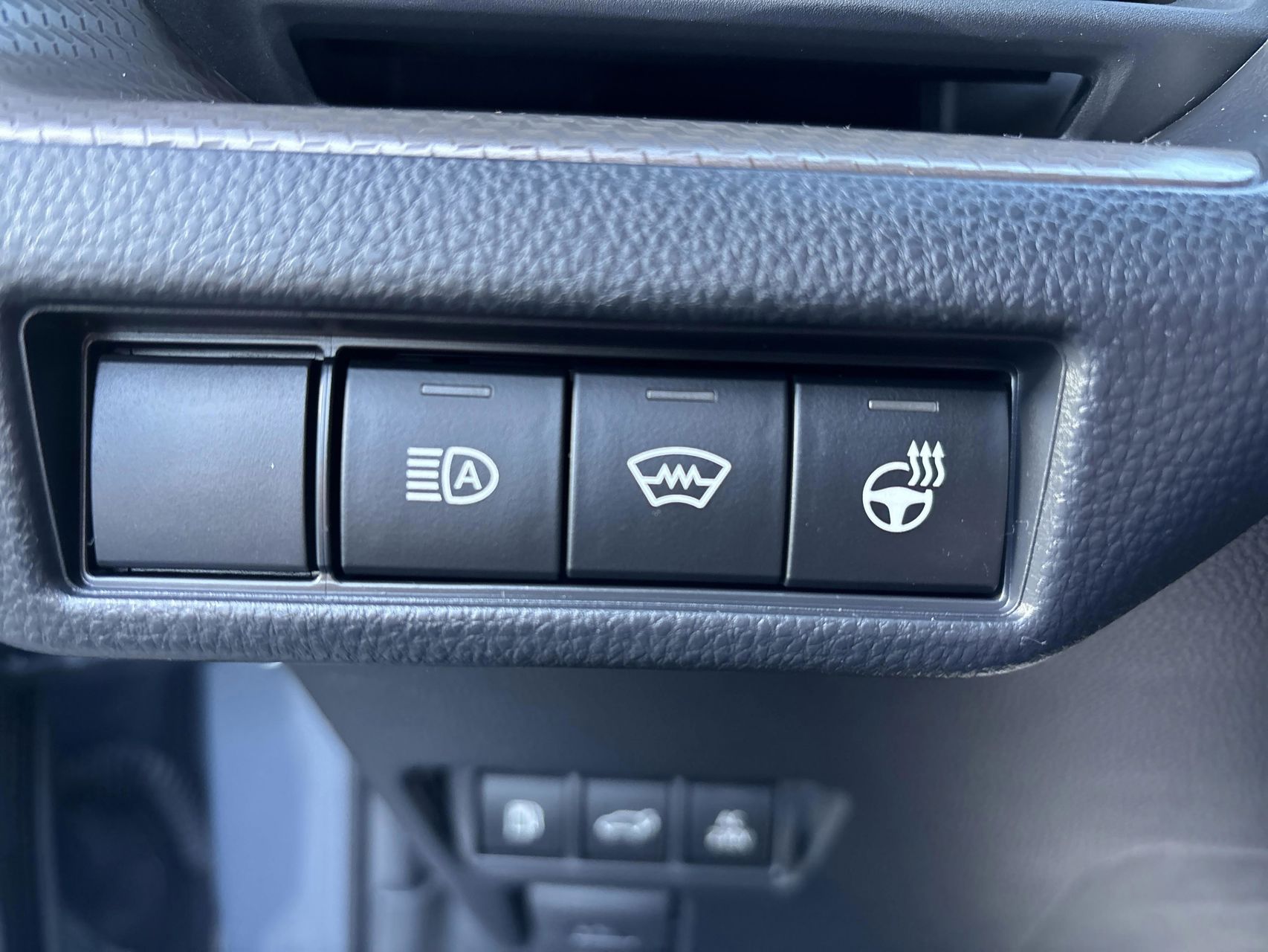 Billede af Toyota Prius Plug-in 2,0 Plugin-hybrid Elegant 223HK 5d Aut.