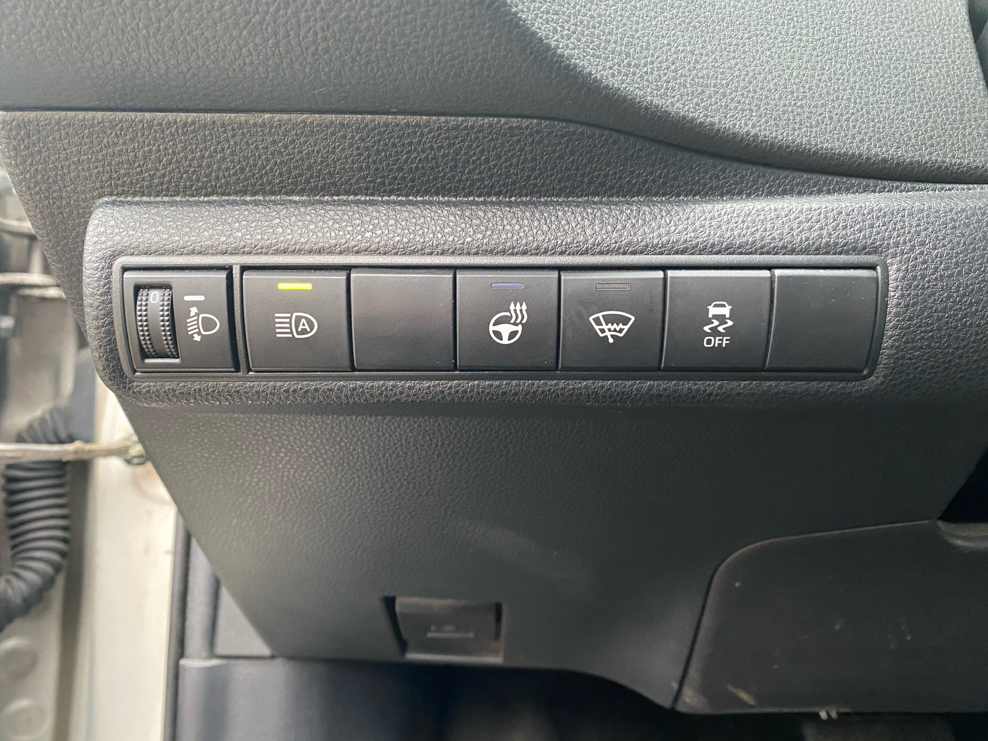 Billede af Suzuki Swace 1,8 Hybrid Active E-CVT 122HK Stc Trinl. Gear