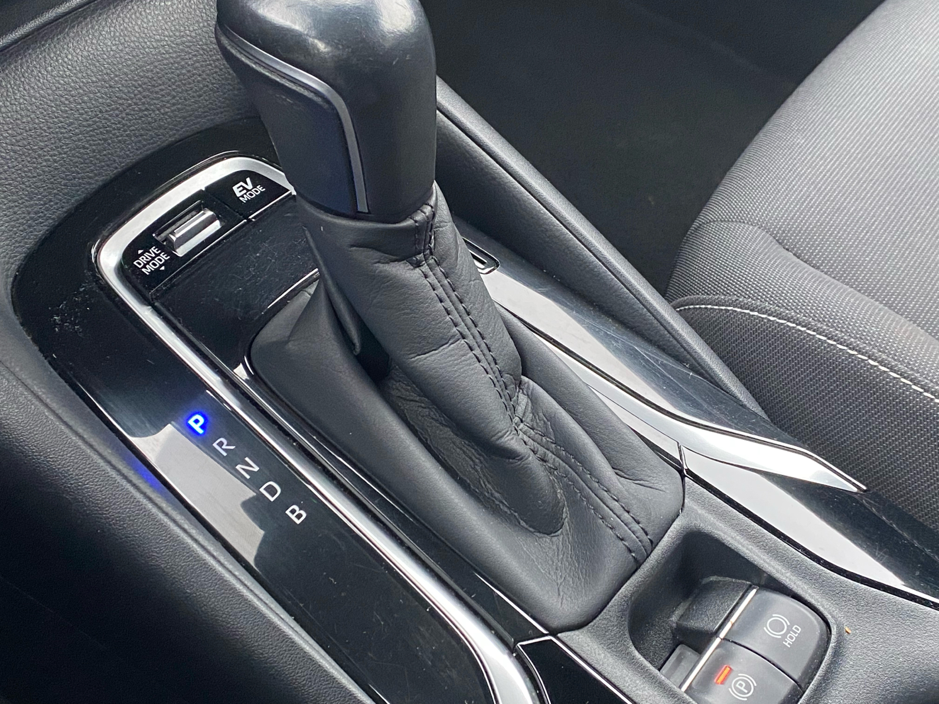 Billede af Suzuki Swace 1,8 Hybrid Active E-CVT 122HK Stc Trinl. Gear