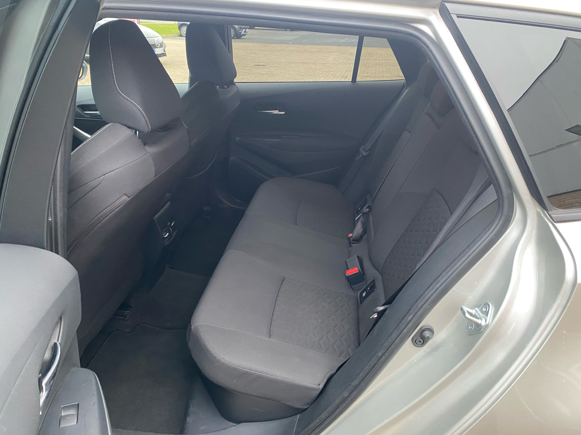 Billede af Suzuki Swace 1,8 Hybrid Active E-CVT 122HK Stc Trinl. Gear