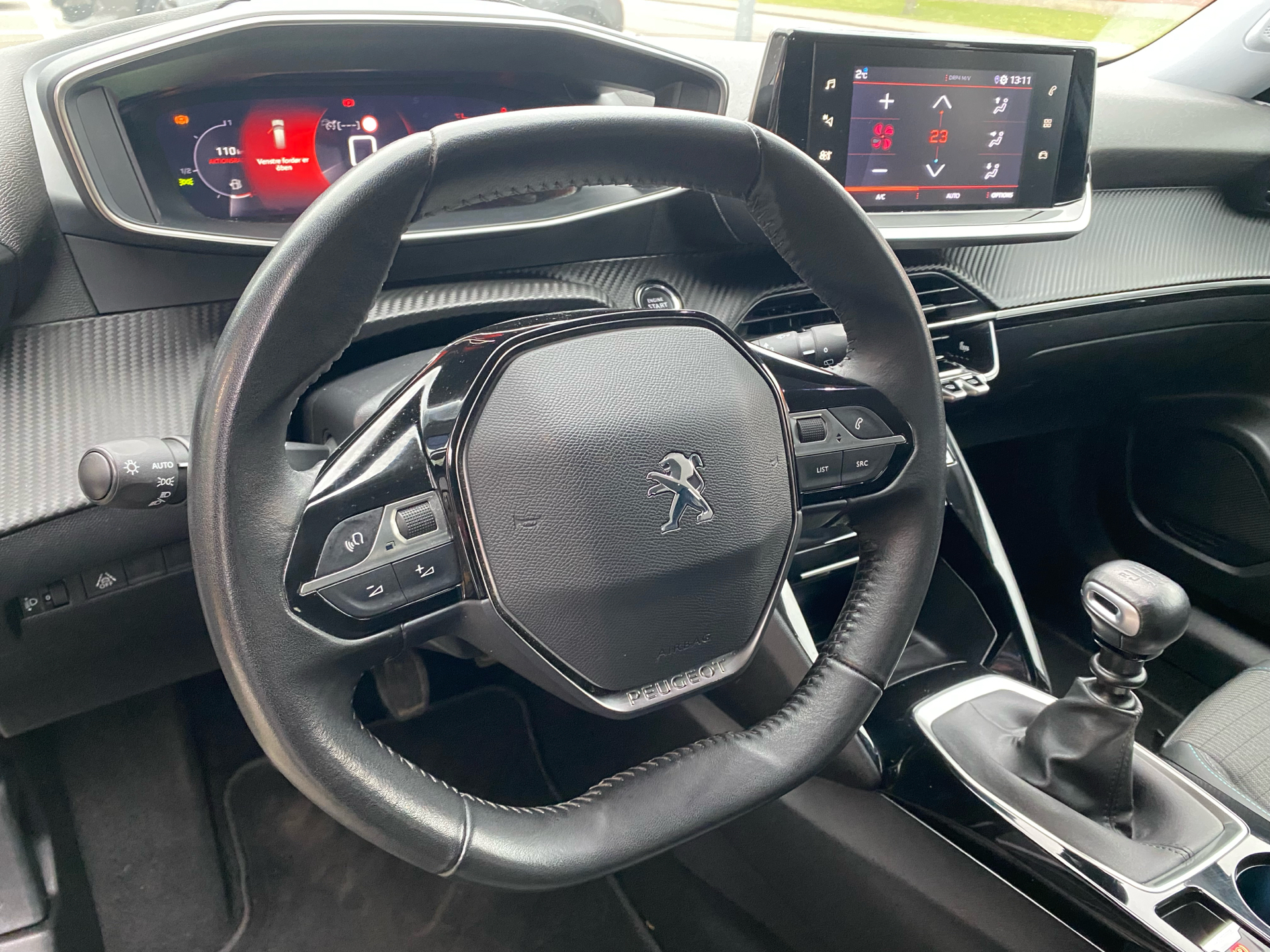 Billede af Peugeot 2008 1,2 PureTech Selection Tech 130HK 5d