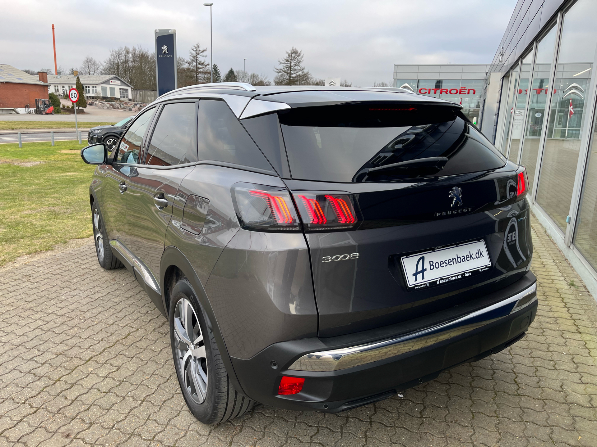 Billede af Peugeot 3008 1,6 PureTech  Plugin-hybrid Allure Pack EAT8 225HK 5d 8g Aut.