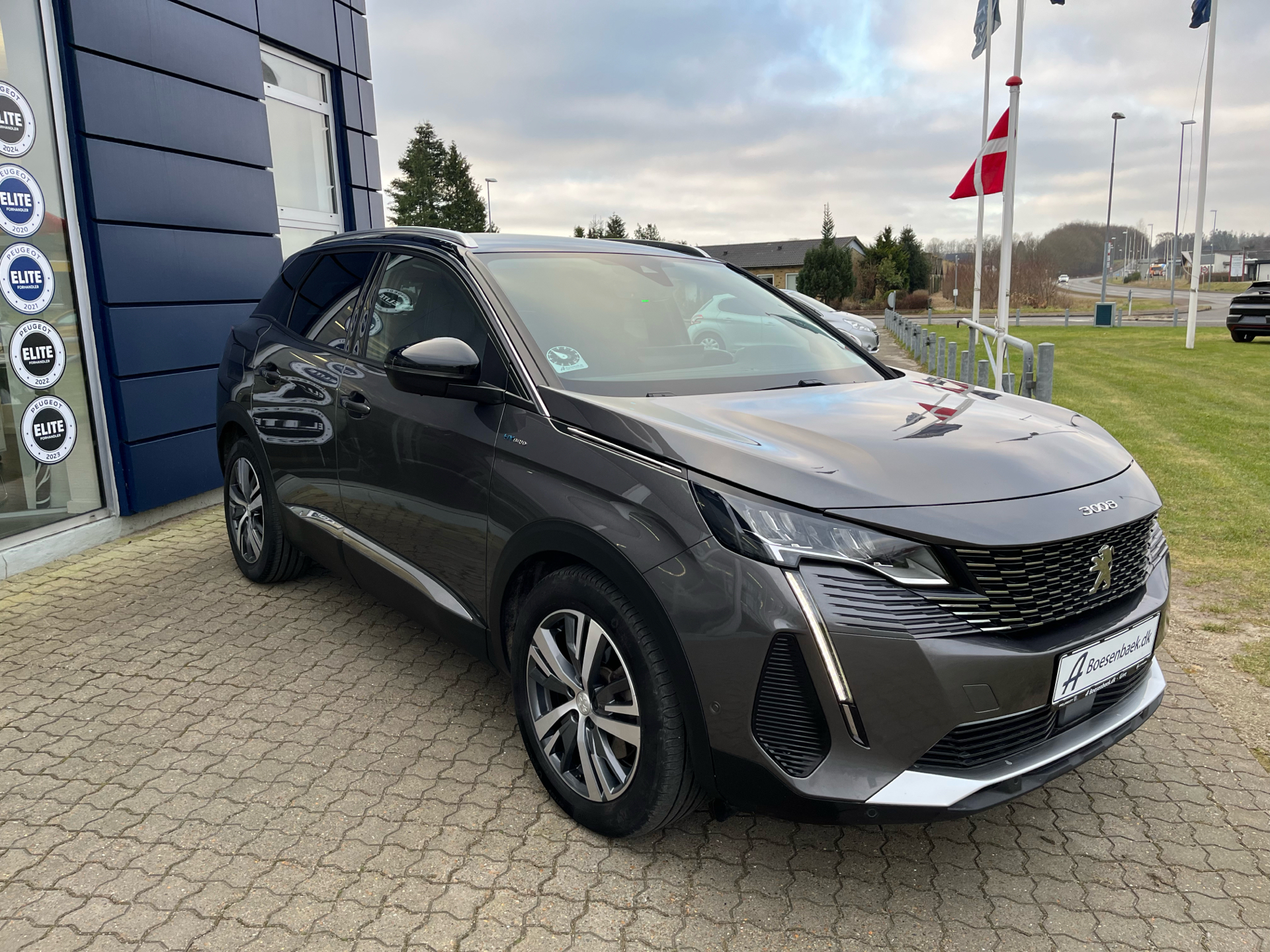 Billede af Peugeot 3008 1,6 PureTech  Plugin-hybrid Allure Pack EAT8 225HK 5d 8g Aut.