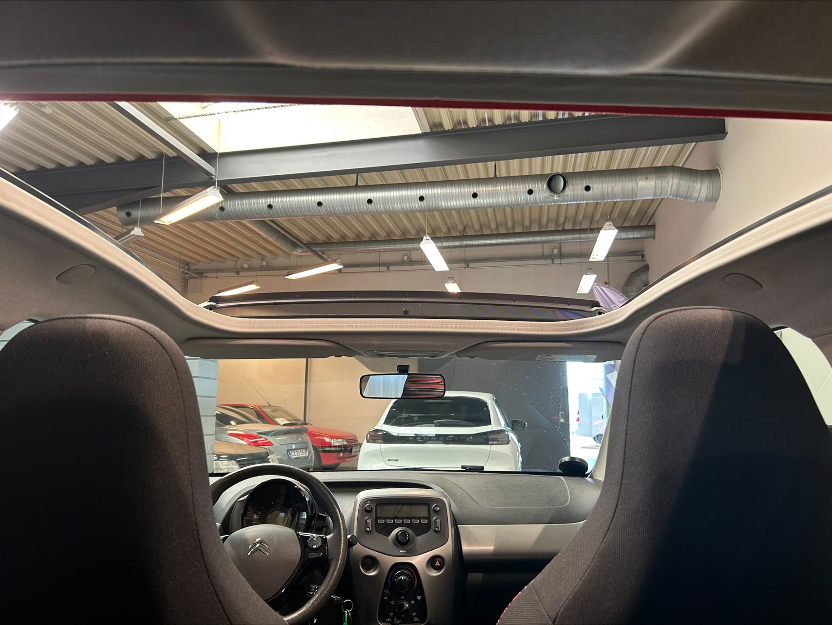 Billede af Citroën C1 1,0 VTi Feel Airscape start/stop 68HK 5d
