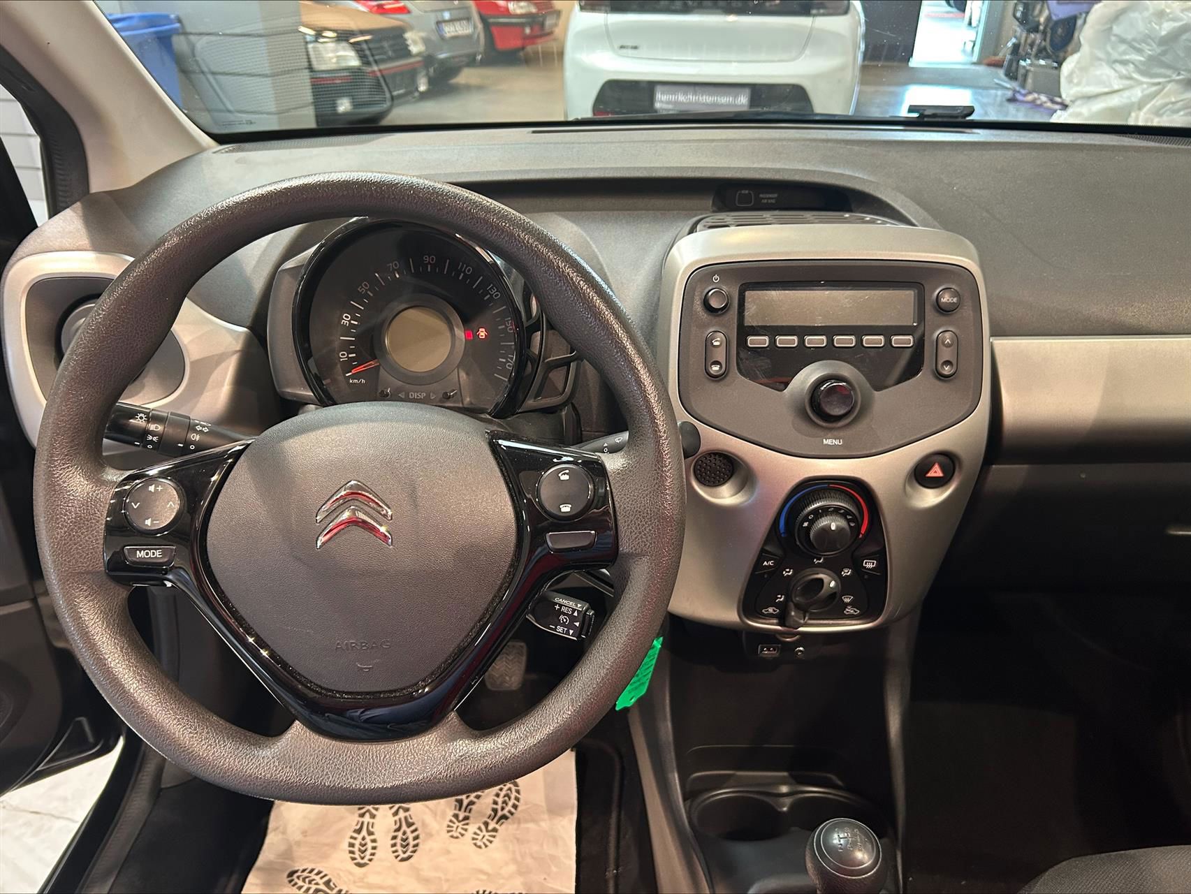 Billede af Citroën C1 1,0 VTi Feel Airscape start/stop 68HK 5d