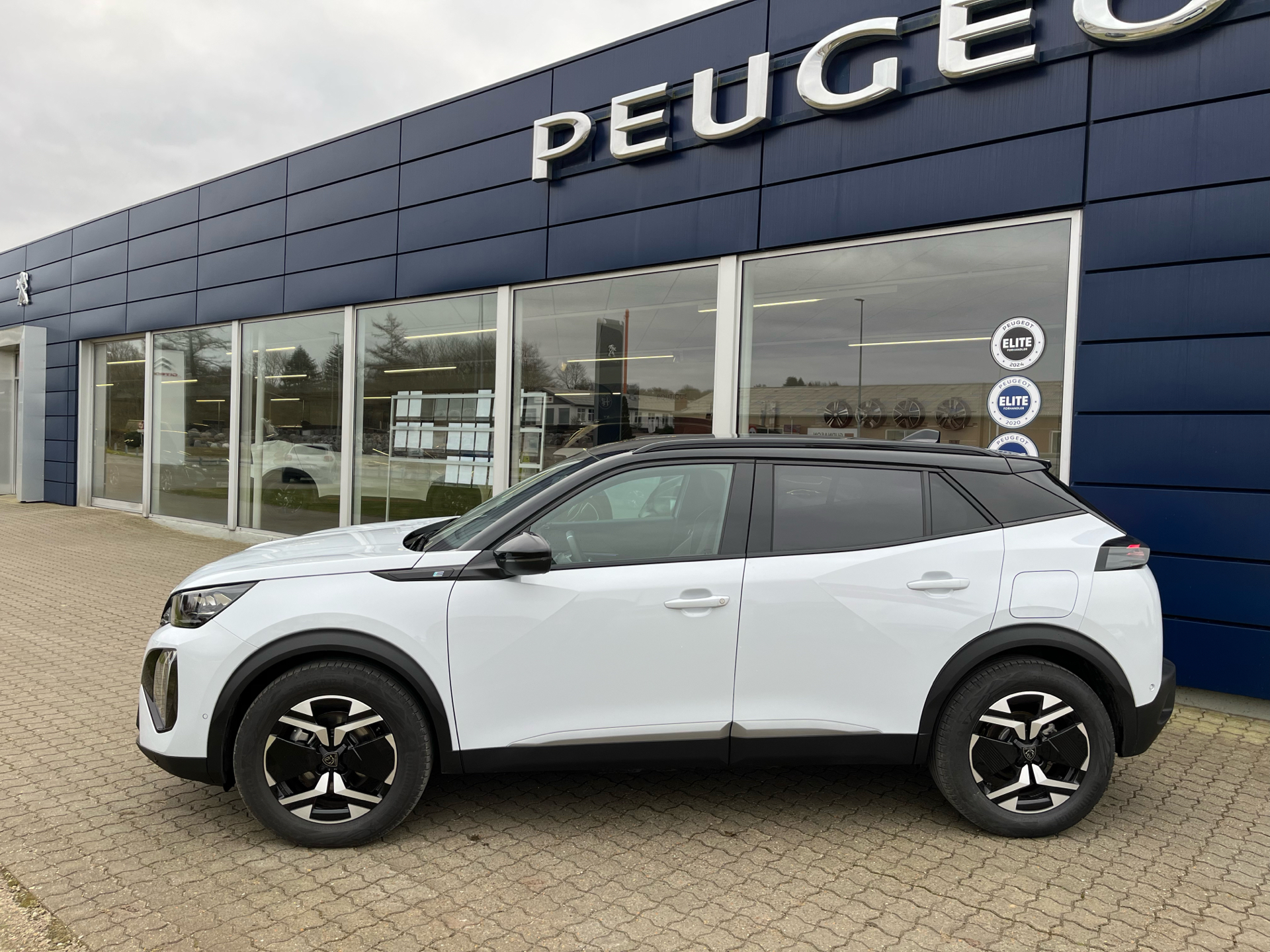 Billede af Peugeot e-2008 EL GT 156HK 5d Aut.