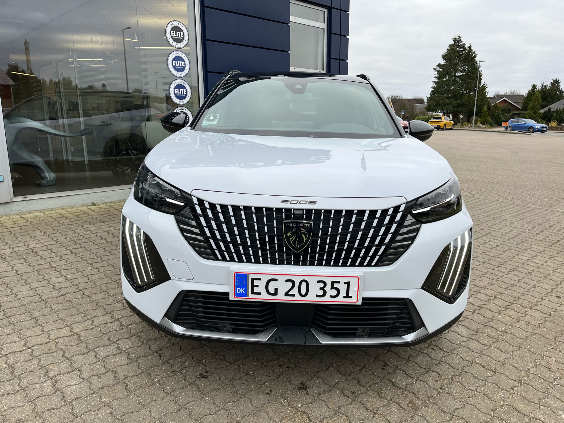 Billede af Peugeot e-2008 EL GT 156HK 5d Aut.