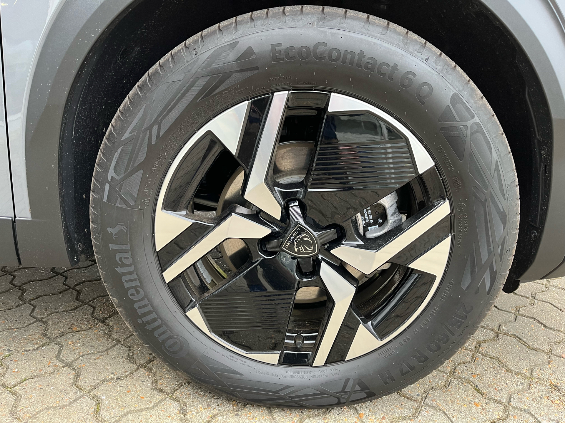 Billede af Peugeot e-2008 EL GT 156HK 5d Aut.