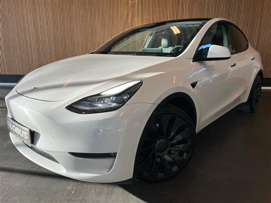 Tesla Model Y EL Performance AWD 534HK 5d Aut.