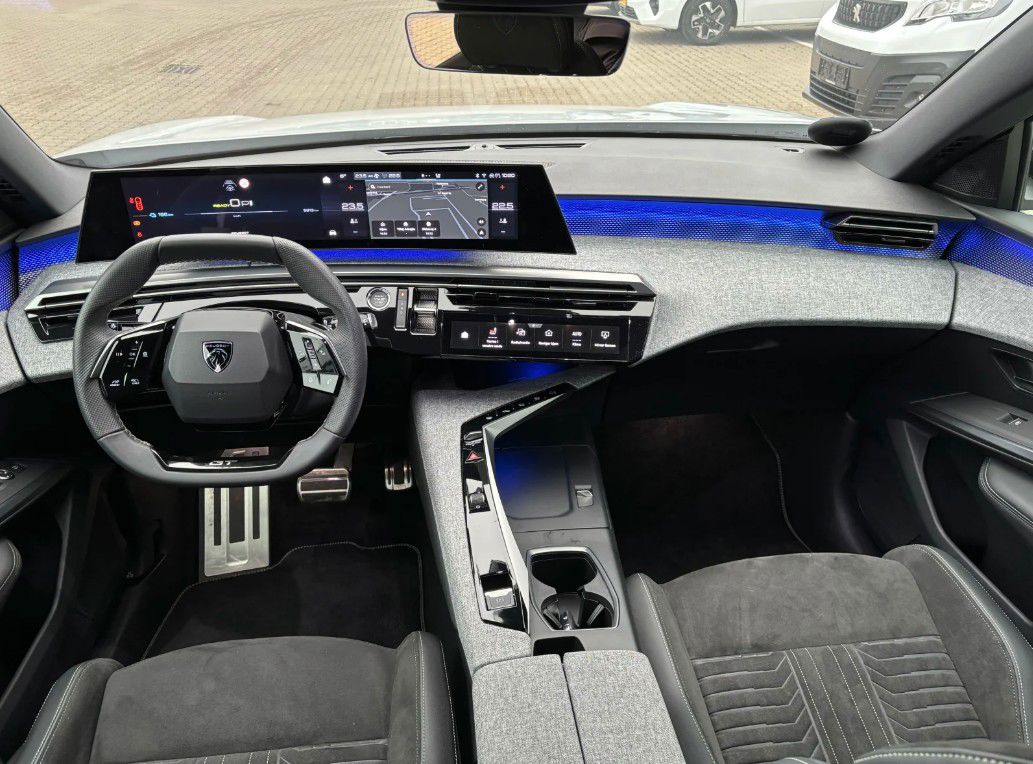 Billede af Peugeot e-3008 EL GT Pack 210HK 5d Aut.