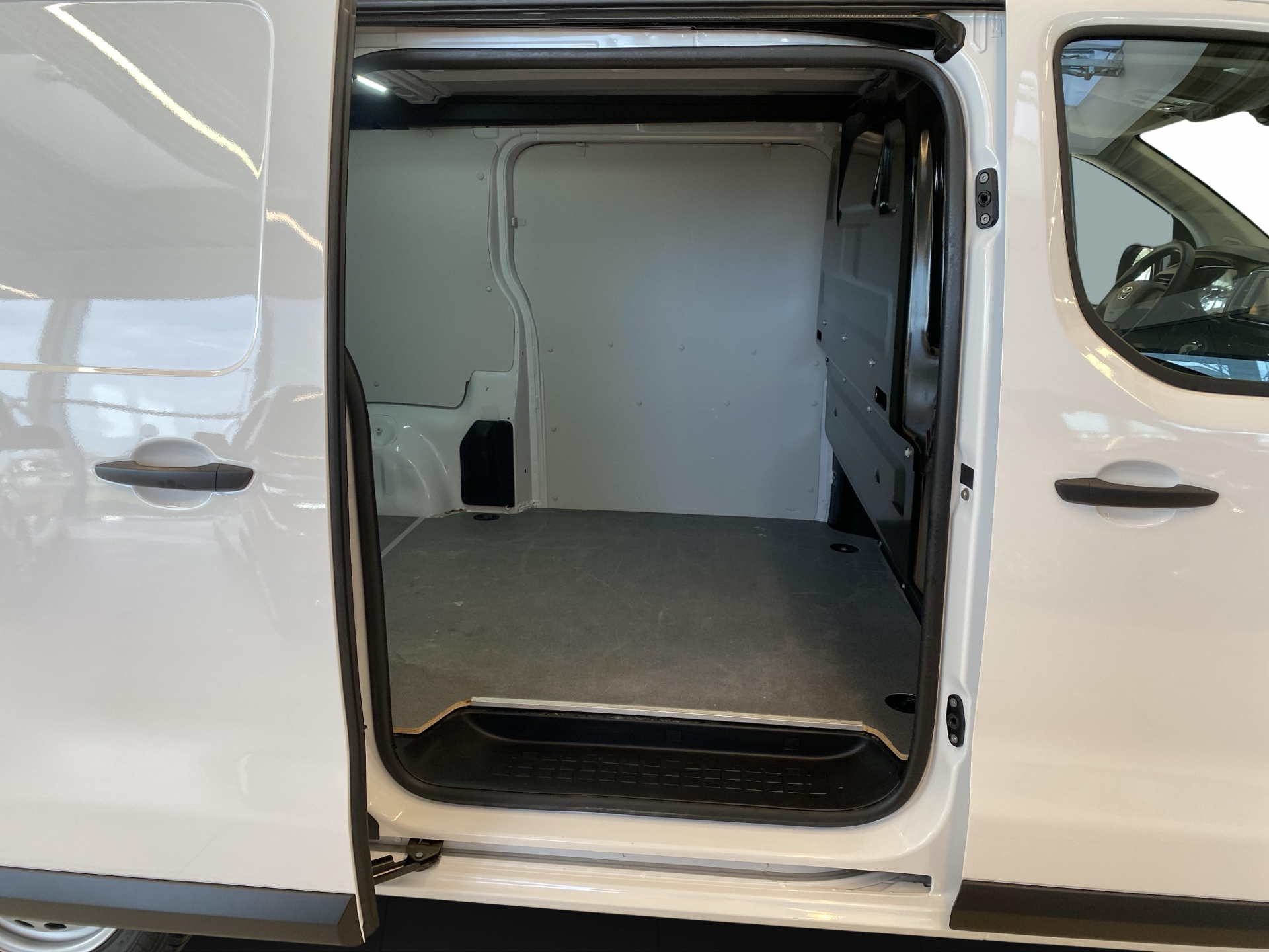Billede af Toyota Proace Long 2,0 D Comfort 144HK Van 6g