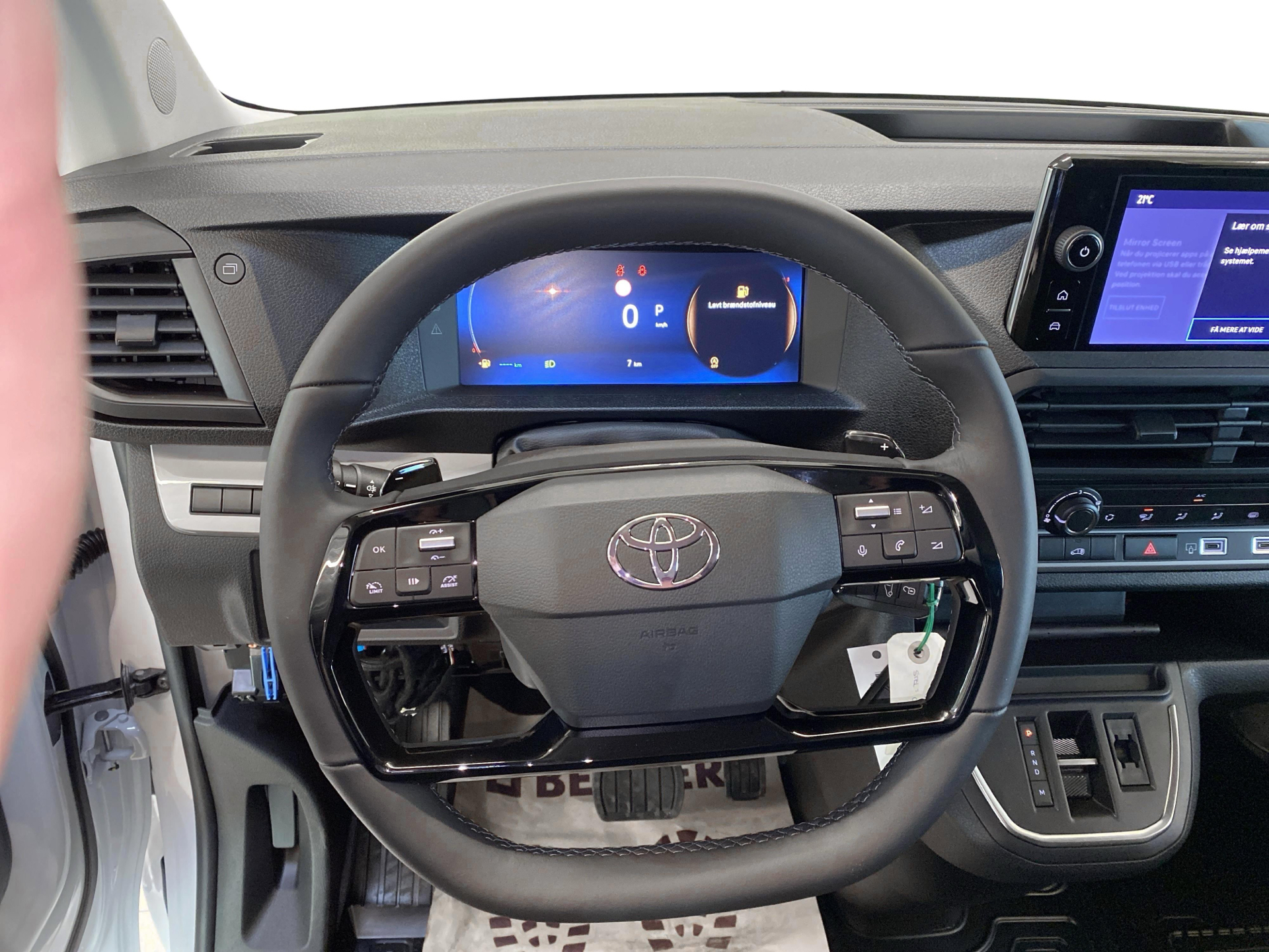 Billede af Toyota Proace Long 2,0 D Comfort Master m/Alm adskillelse - SmartCargo 144HK Van 8g Aut.