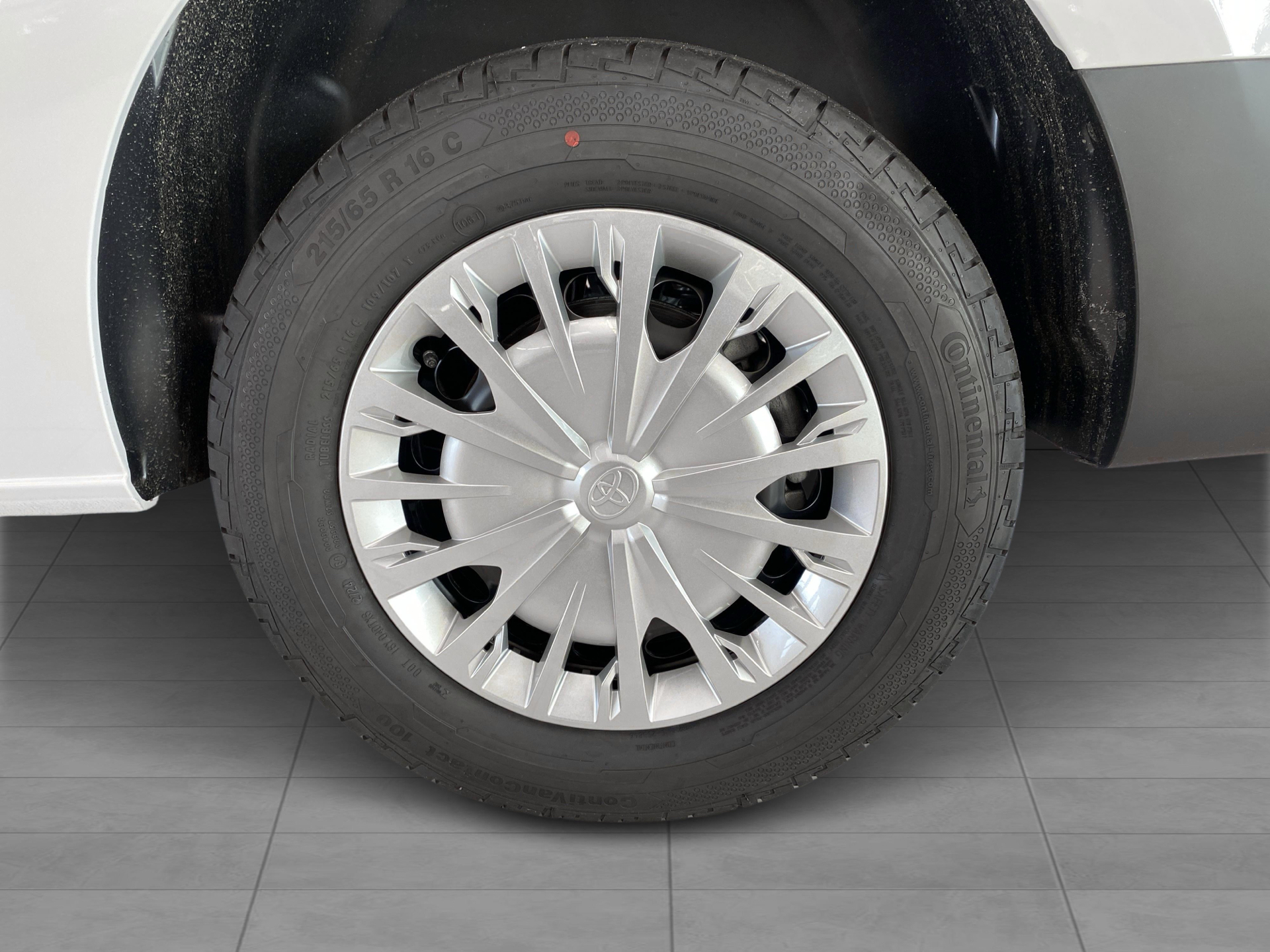 Billede af Toyota Proace Long 2,0 D Comfort Master m/Alm adskillelse - SmartCargo 144HK Van 8g Aut.