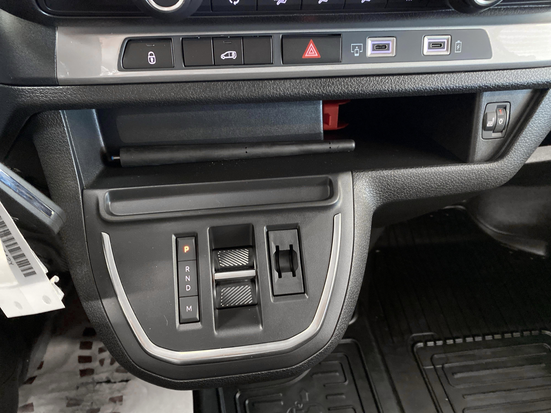 Billede af Toyota Proace Long 2,0 D Comfort Master m/Alm adskillelse - SmartCargo 144HK Van 8g Aut.