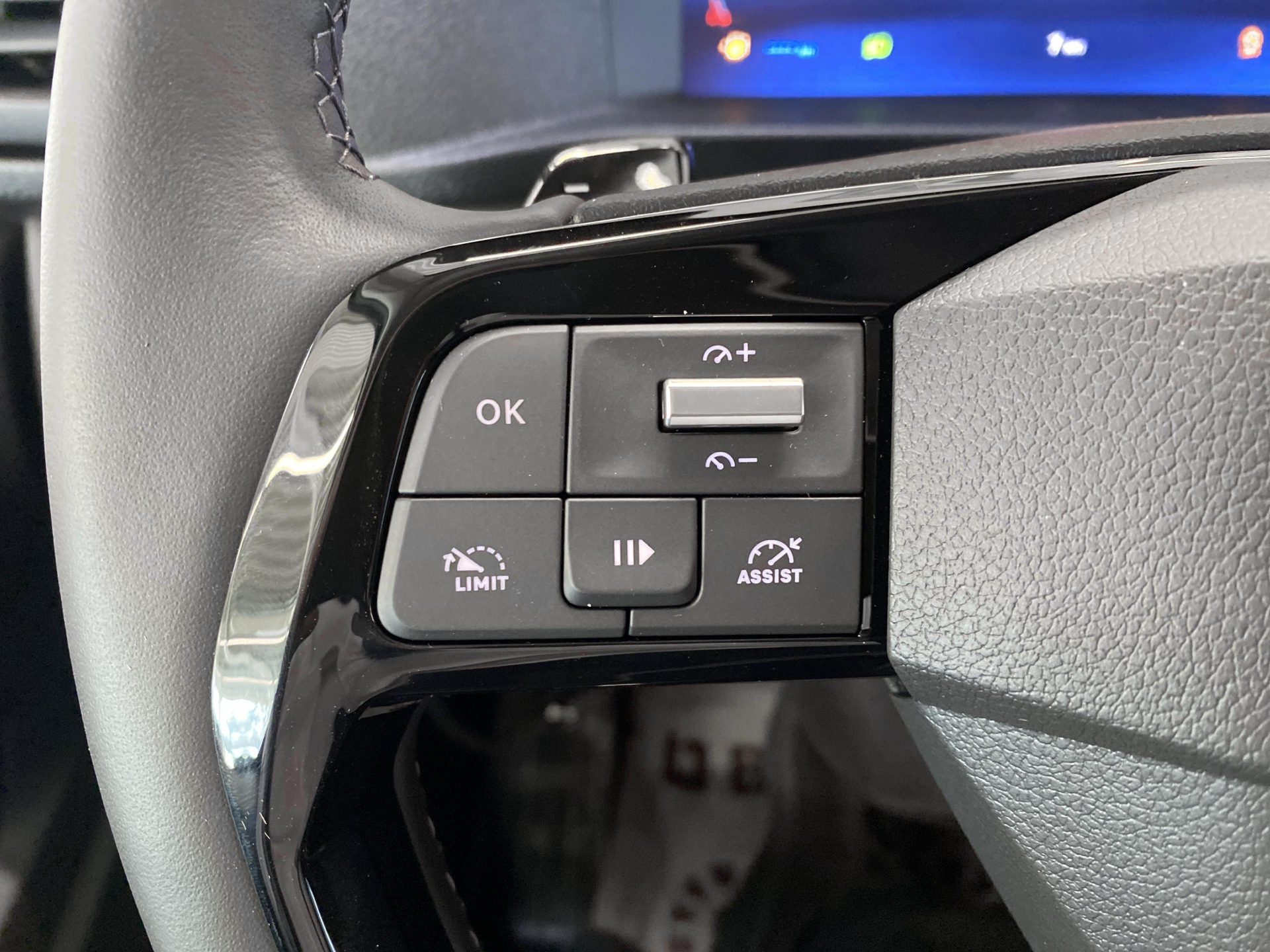 Billede af Toyota Proace Long 2,0 D Comfort Master m/Alm adskillelse - SmartCargo 144HK Van 8g Aut.