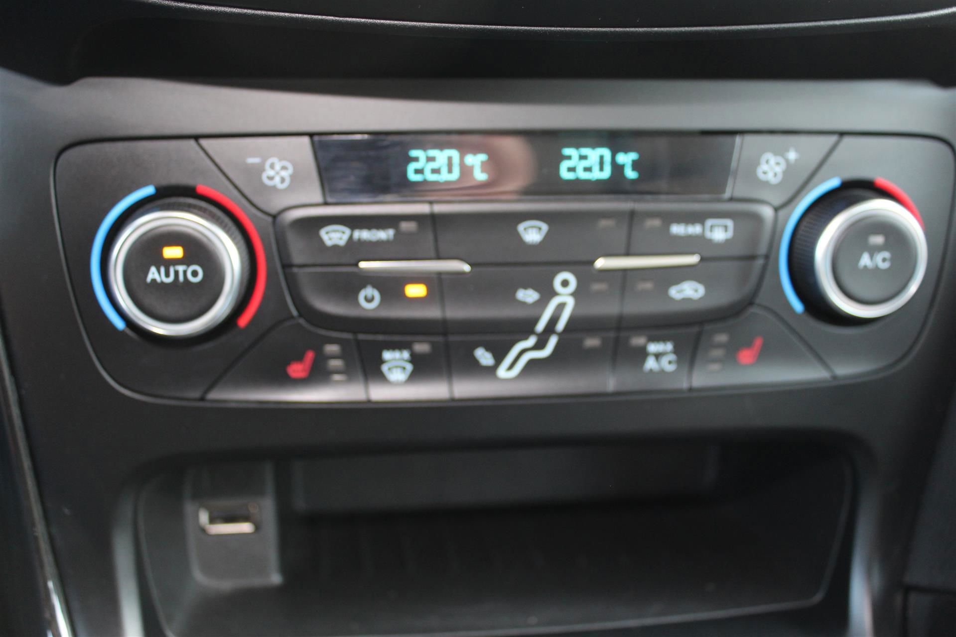Billede af Ford Focus 1,0 EcoBoost Titanium 125HK Stc 6g