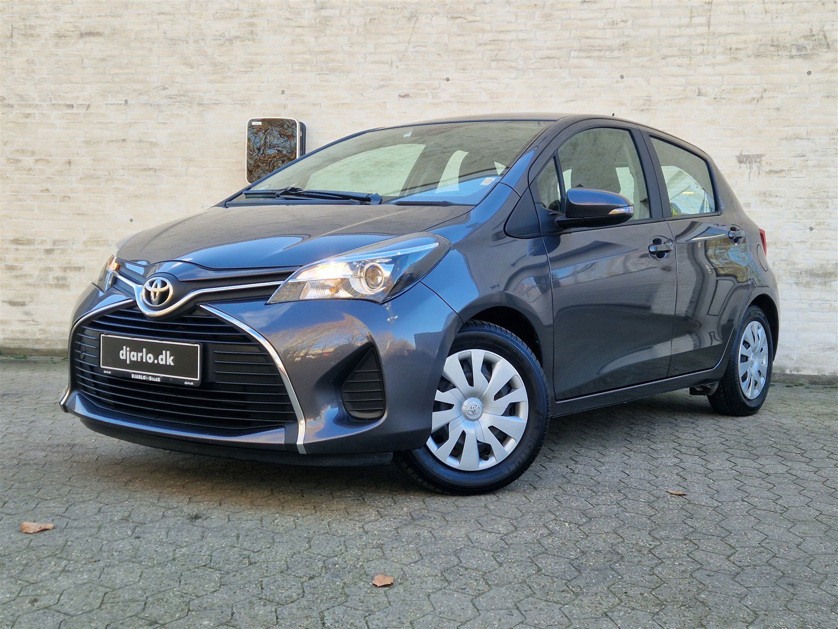 Billede af Toyota Yaris 1,0 VVT-I T2 69HK 5d