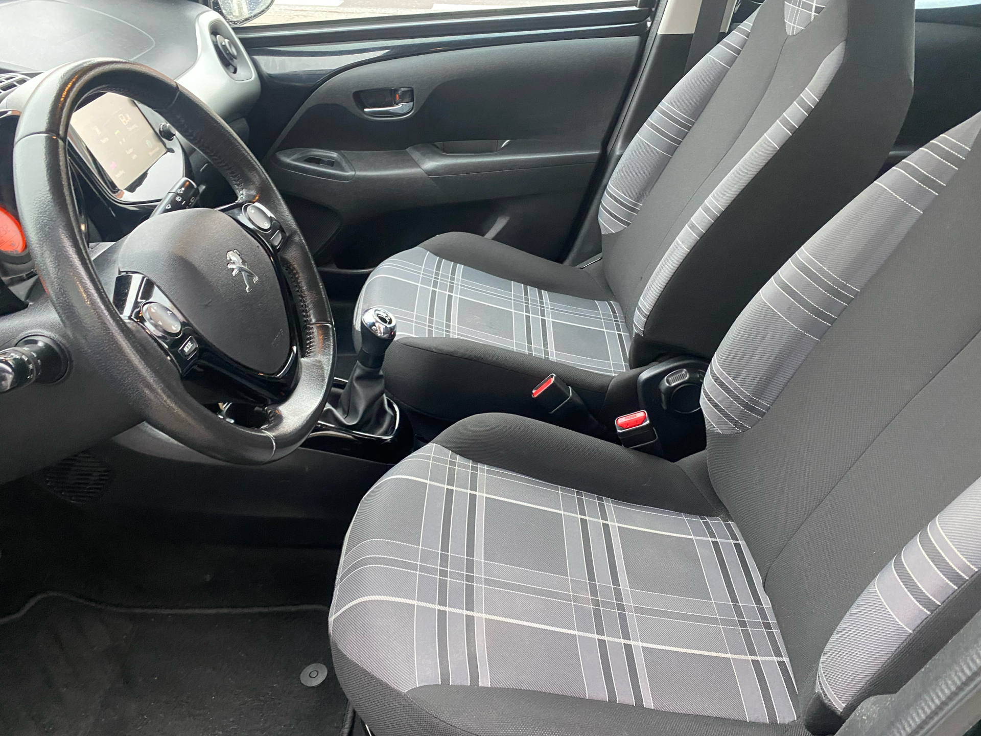 Billede af Peugeot 108 1,0 e-Vti More+ 69HK 5d