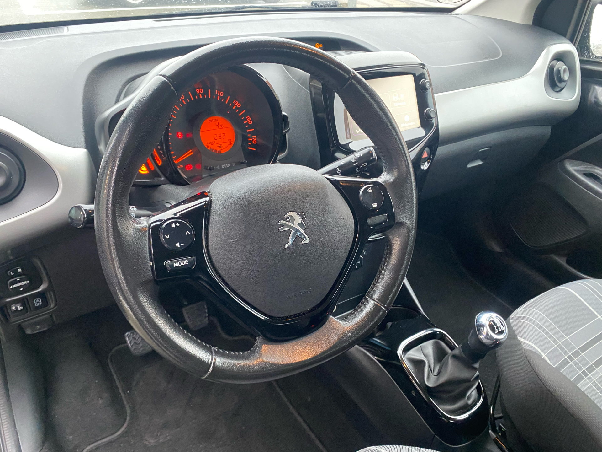 Billede af Peugeot 108 1,0 e-Vti More+ 69HK 5d