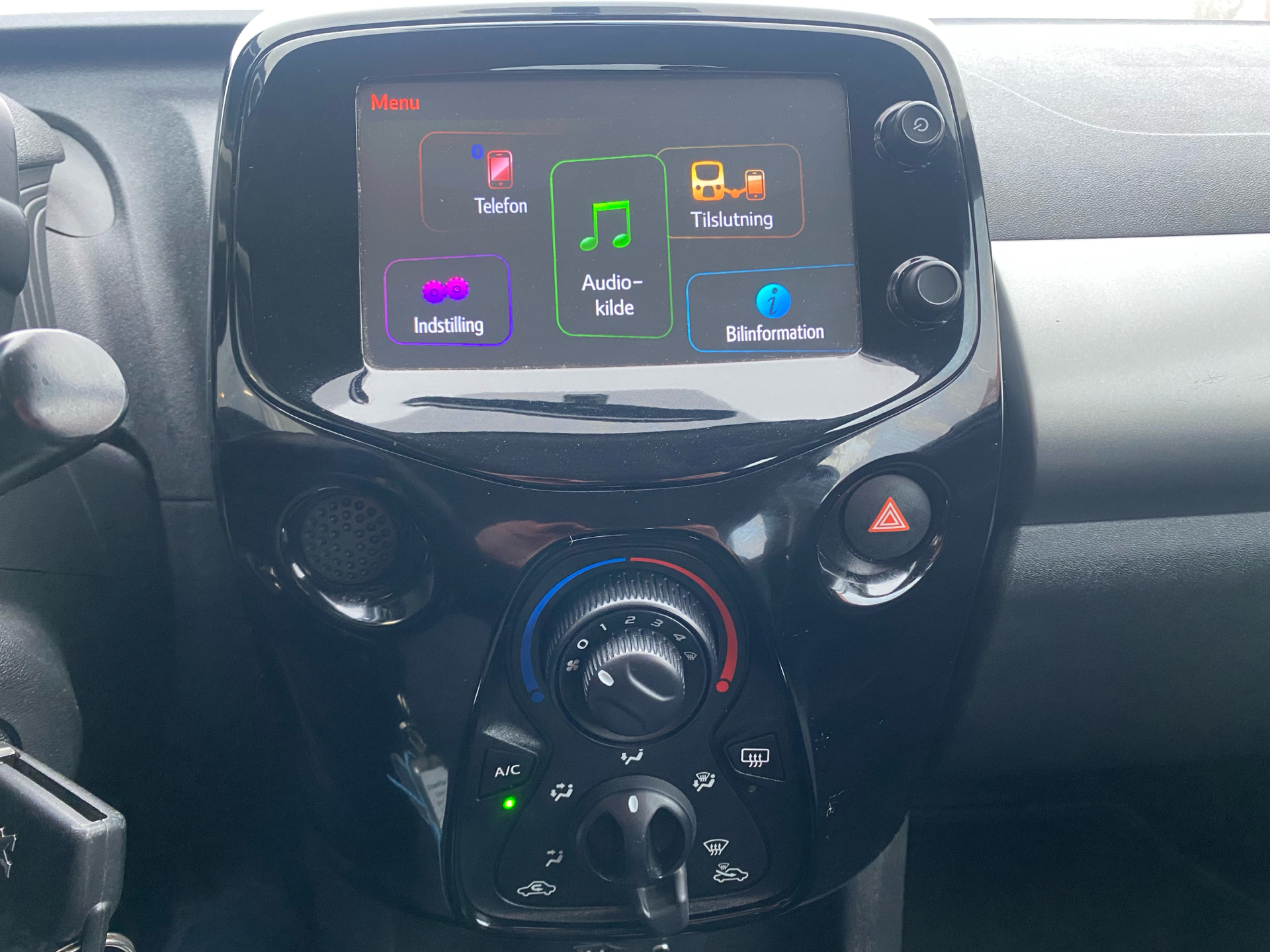 Billede af Peugeot 108 1,0 e-Vti More+ 69HK 5d