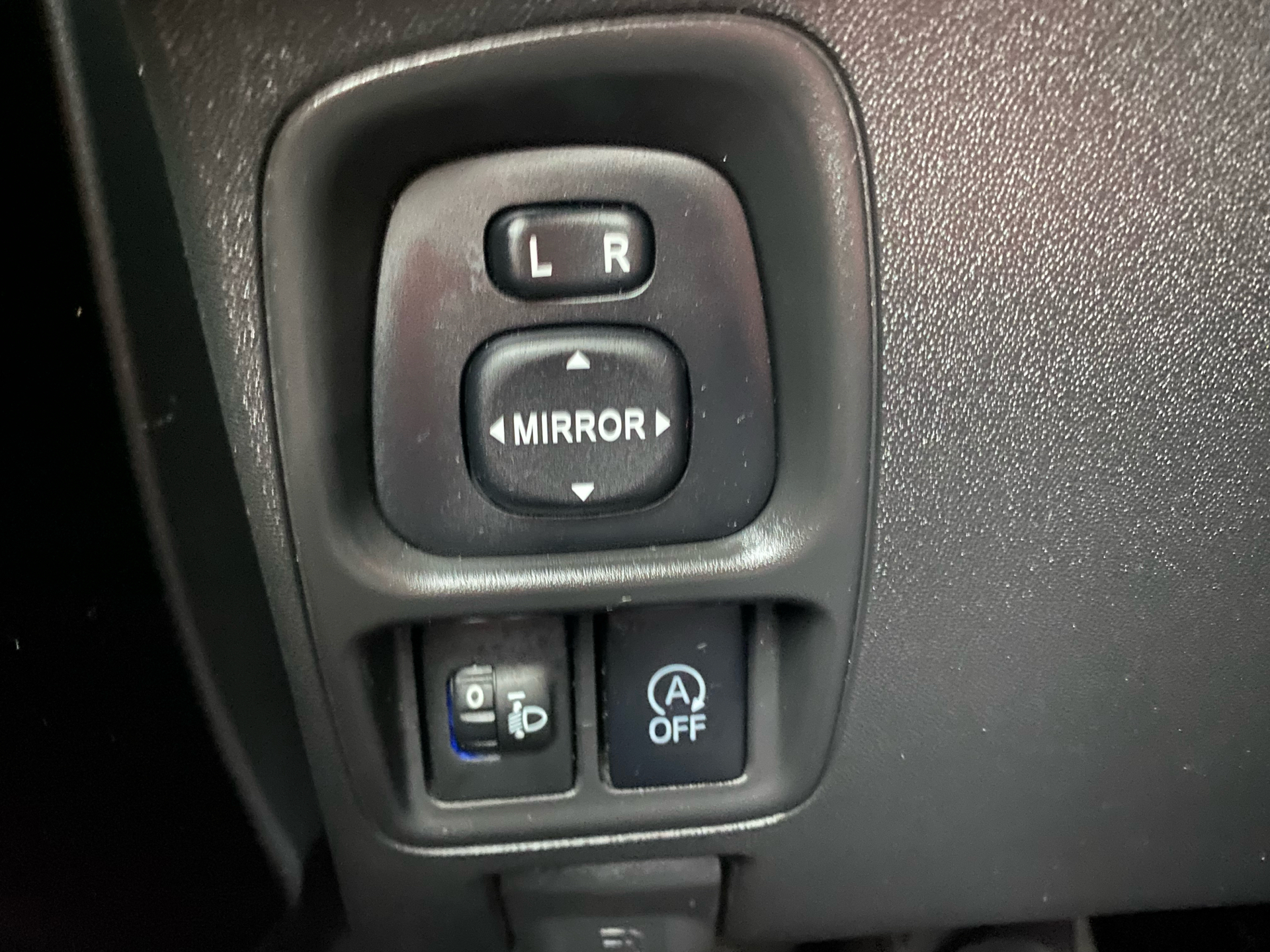 Billede af Peugeot 108 1,0 e-Vti More+ 69HK 5d