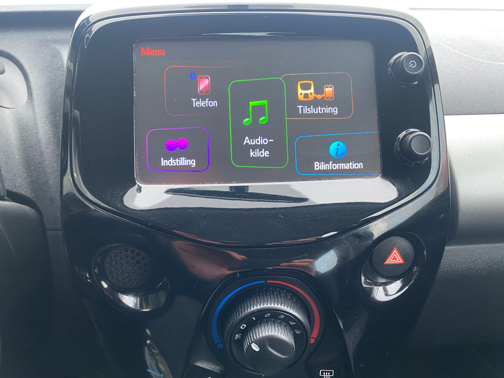 Billede af Peugeot 108 1,0 e-Vti More+ 69HK 5d