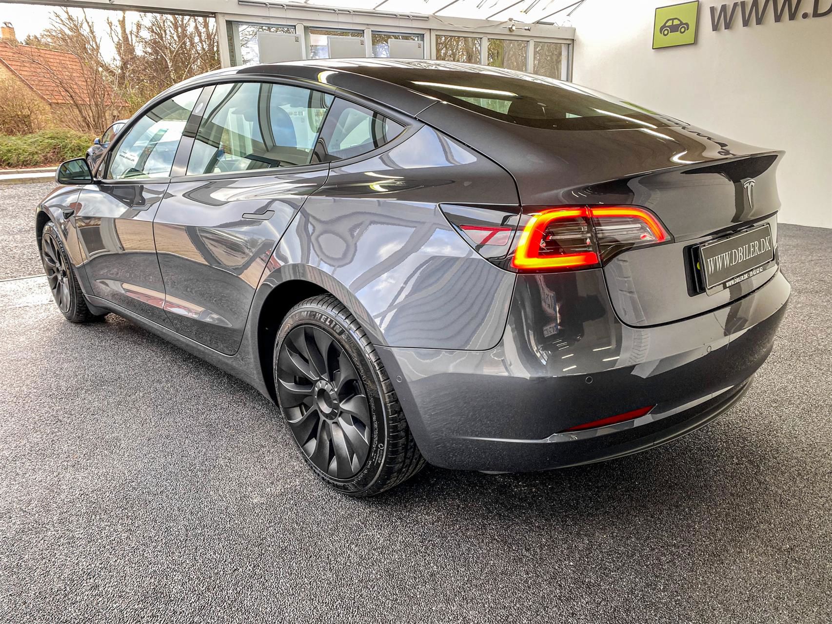 Billede af Tesla Model 3 EL Standard Range 283HK Aut.