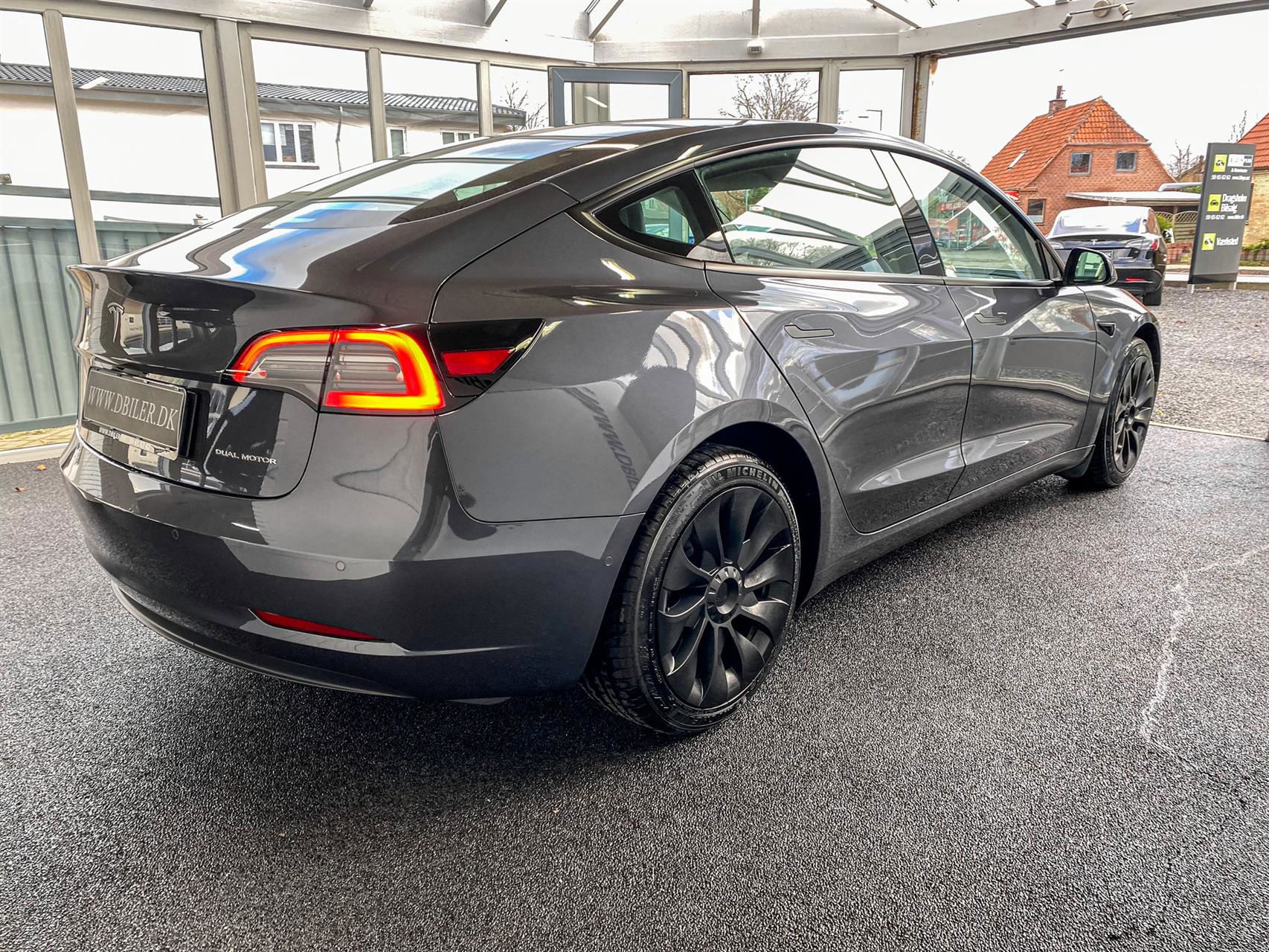 Billede af Tesla Model 3 EL Standard Range 283HK Aut.
