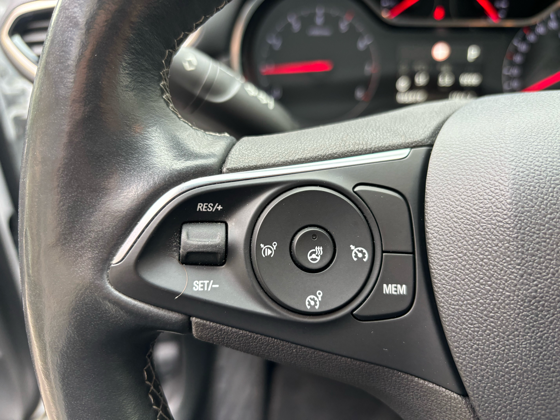 Billede af Opel Crossland 1,2 T Ultimate 130HK 5d 6g Aut.