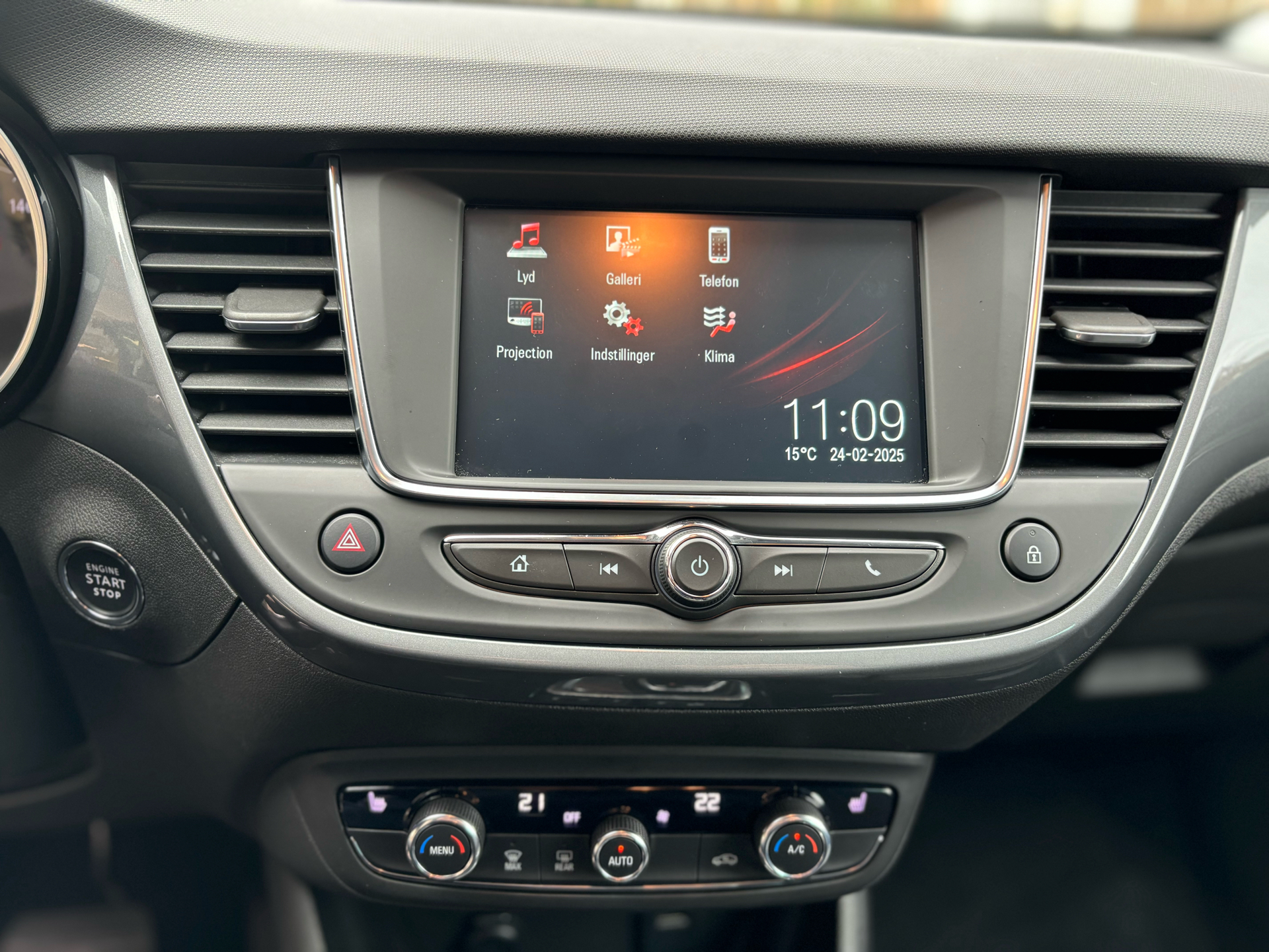 Billede af Opel Crossland 1,2 T Ultimate 130HK 5d 6g Aut.