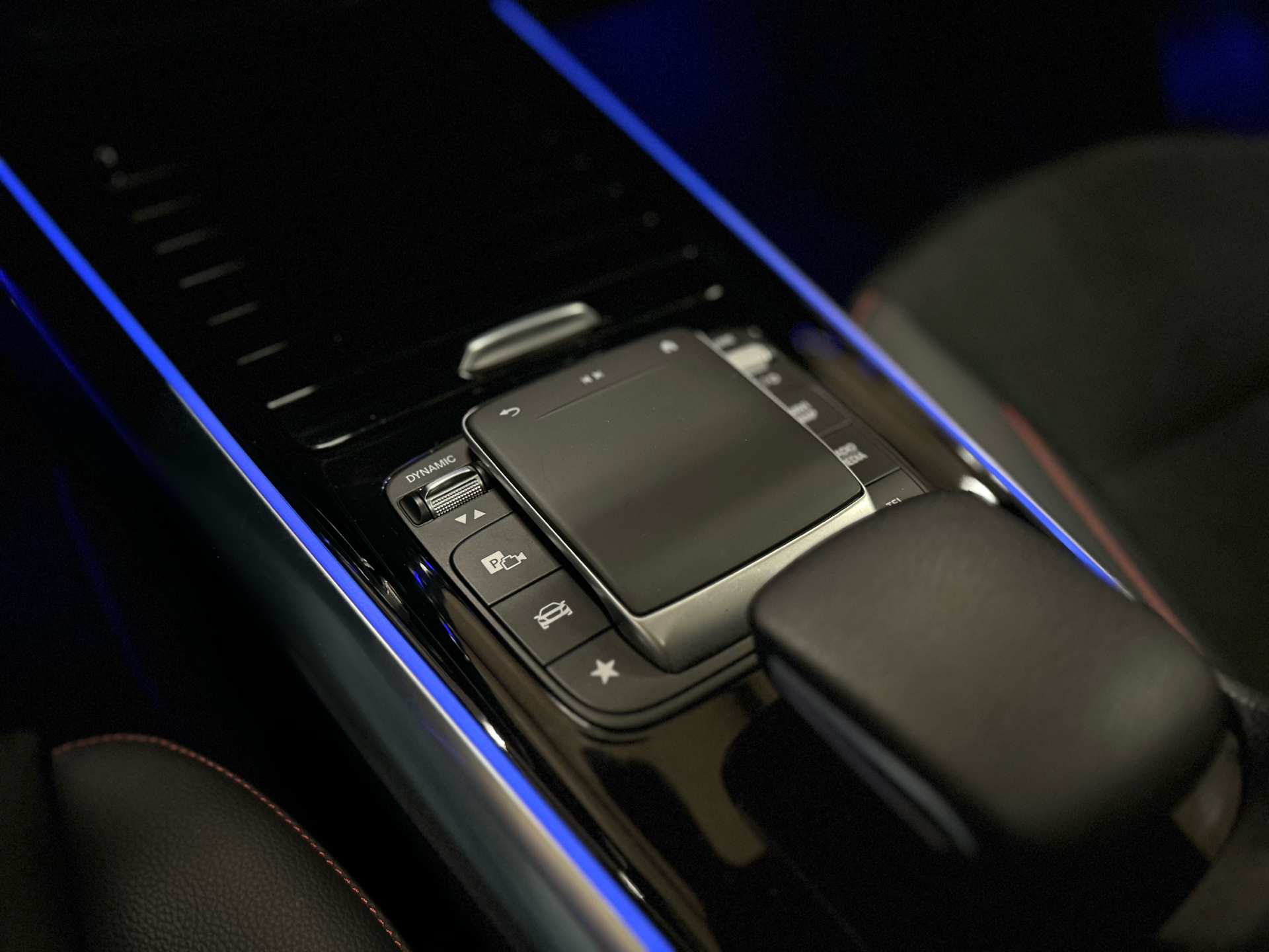 Billede af Mercedes-Benz EQA 250 EL AMG Line 190HK 5d Aut.