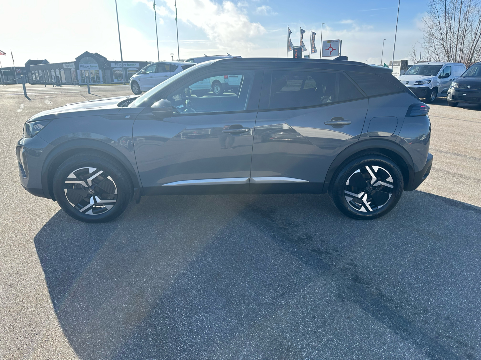 Billede af Peugeot e-2008 EL GT 156HK 5d Aut.