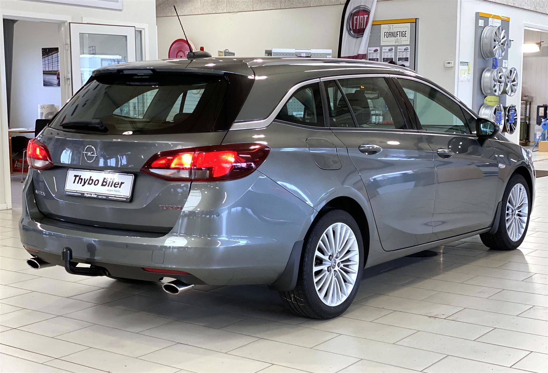 Billede af Opel Astra Sports Tourer 1,6 Turbo Innovation Start/Stop 200HK Stc 6g