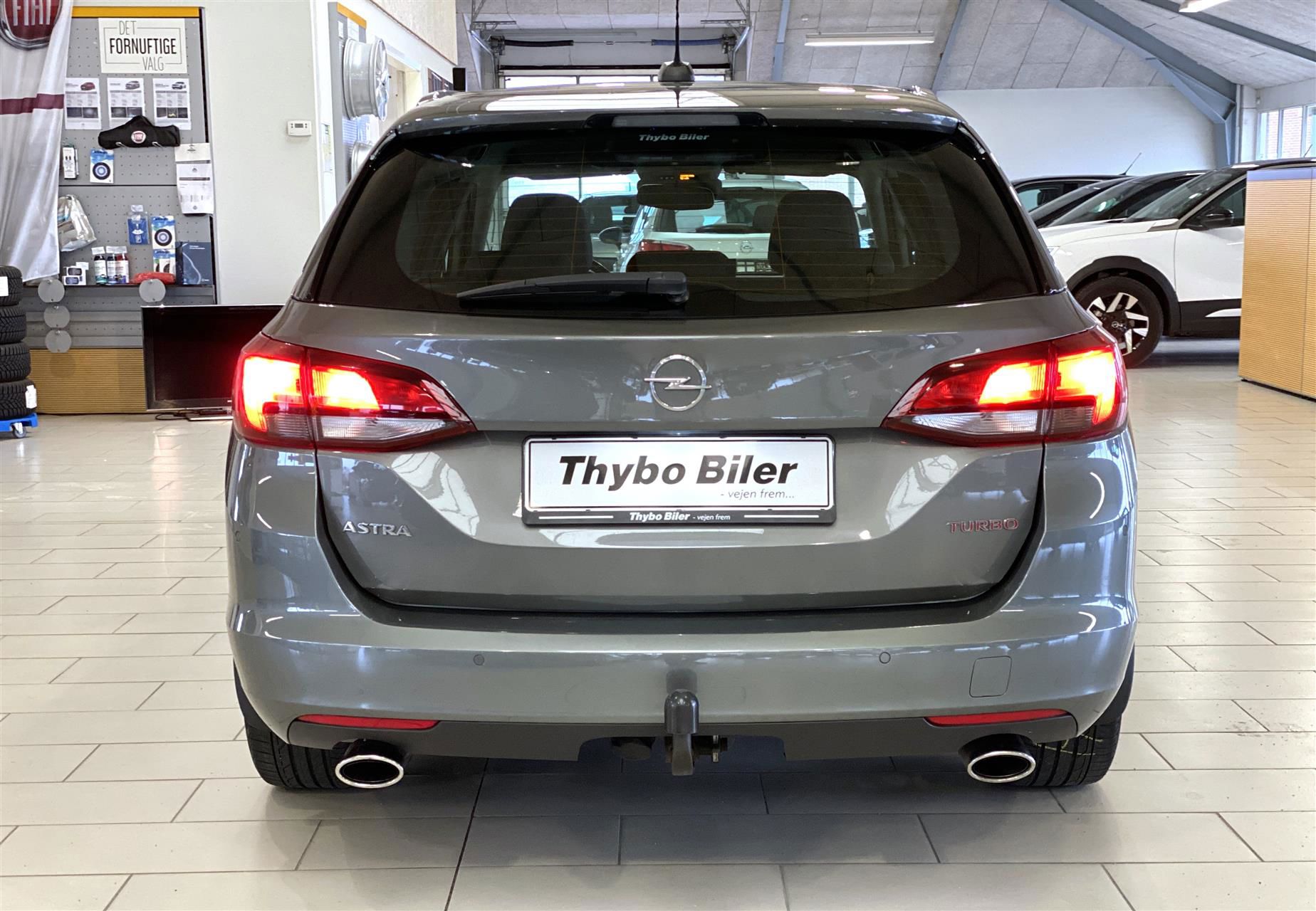 Billede af Opel Astra Sports Tourer 1,6 Turbo Innovation Start/Stop 200HK Stc 6g