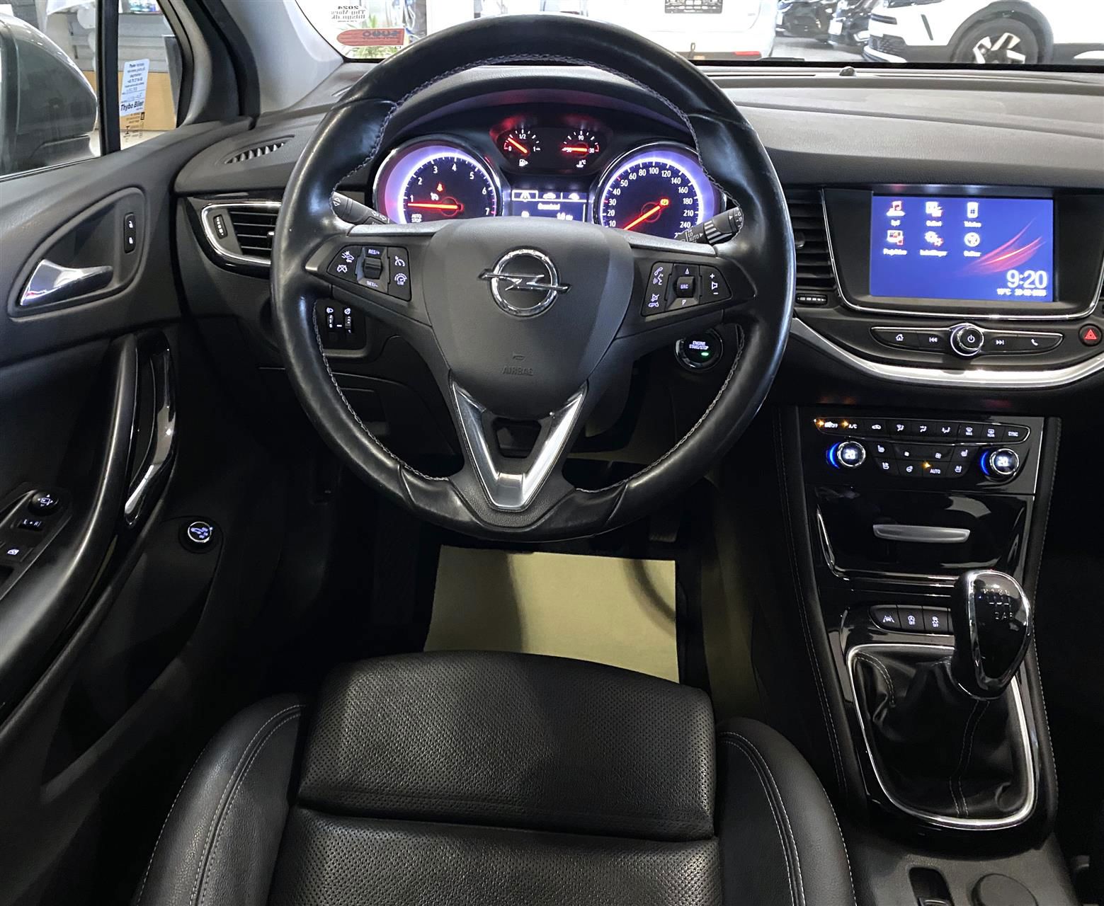 Billede af Opel Astra Sports Tourer 1,6 Turbo Innovation Start/Stop 200HK Stc 6g