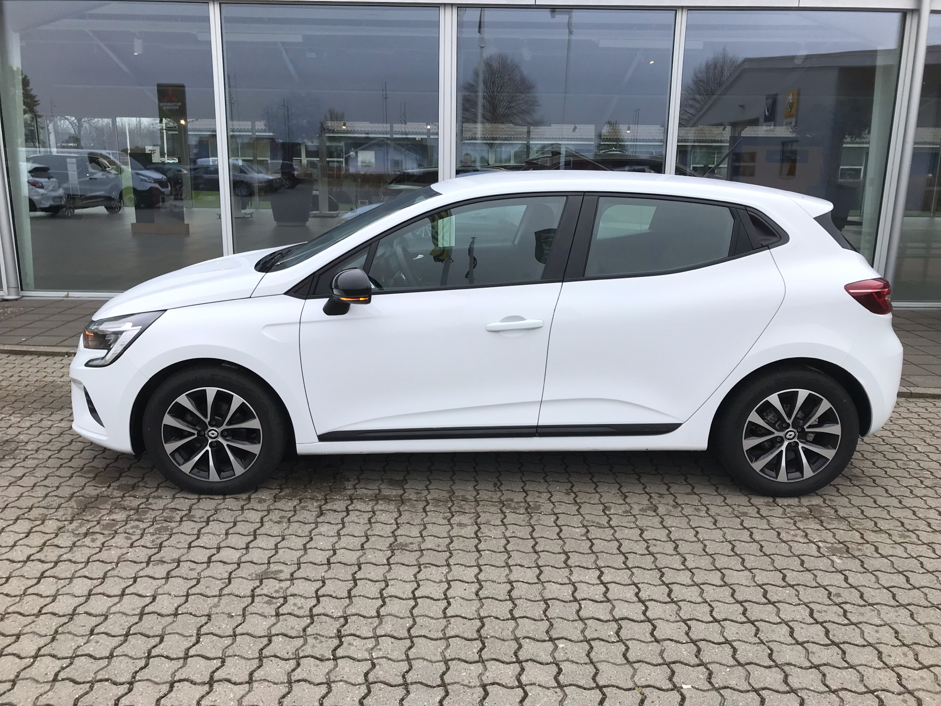 Billede af Renault Clio 1,0 TCE Equilibre X-Tronic 90HK 5d Aut.