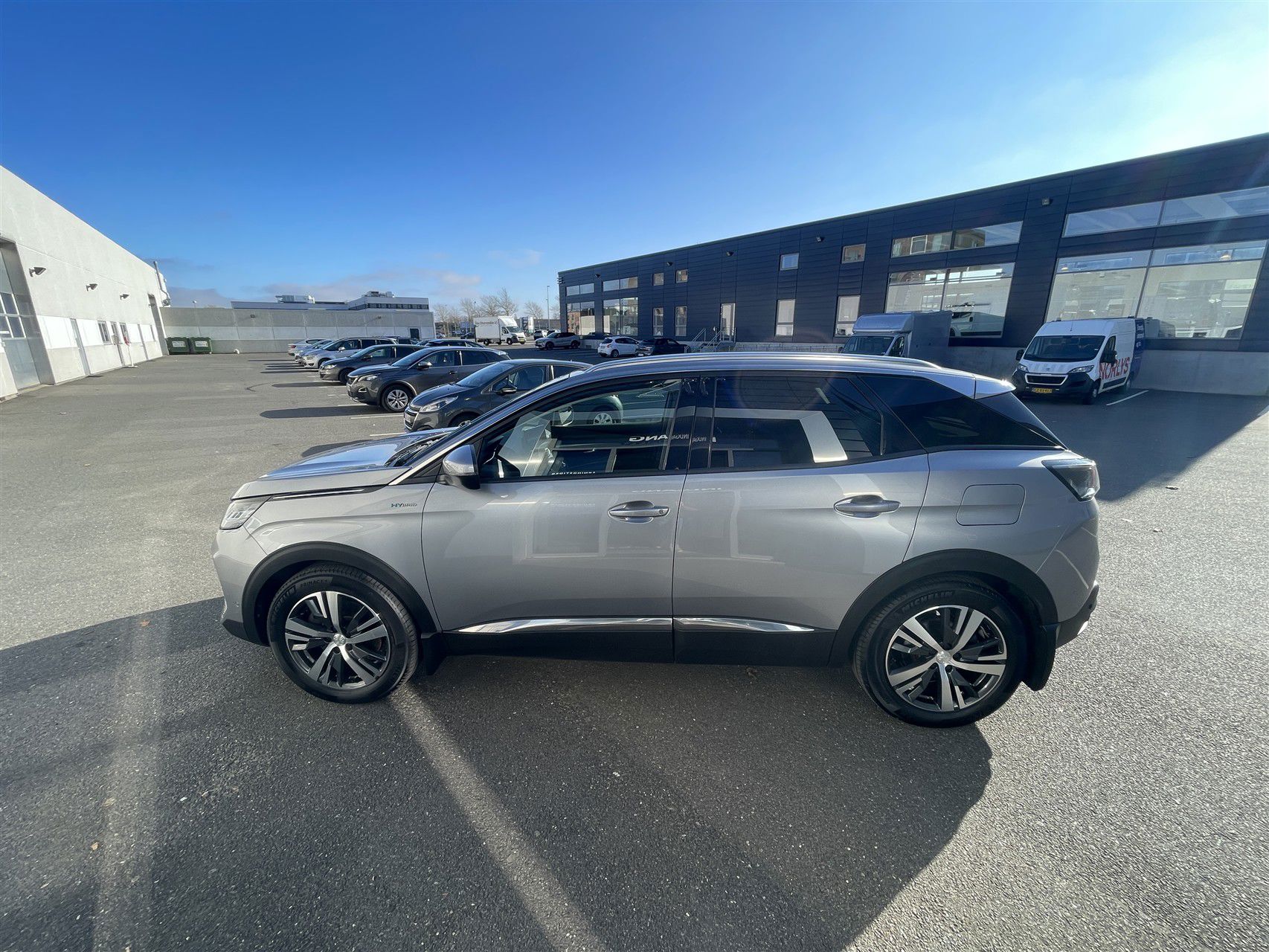 Billede af Peugeot 3008 1,6 PureTech  Plugin-hybrid Allure Pack LTD EAT8 225HK 5d 8g Aut.