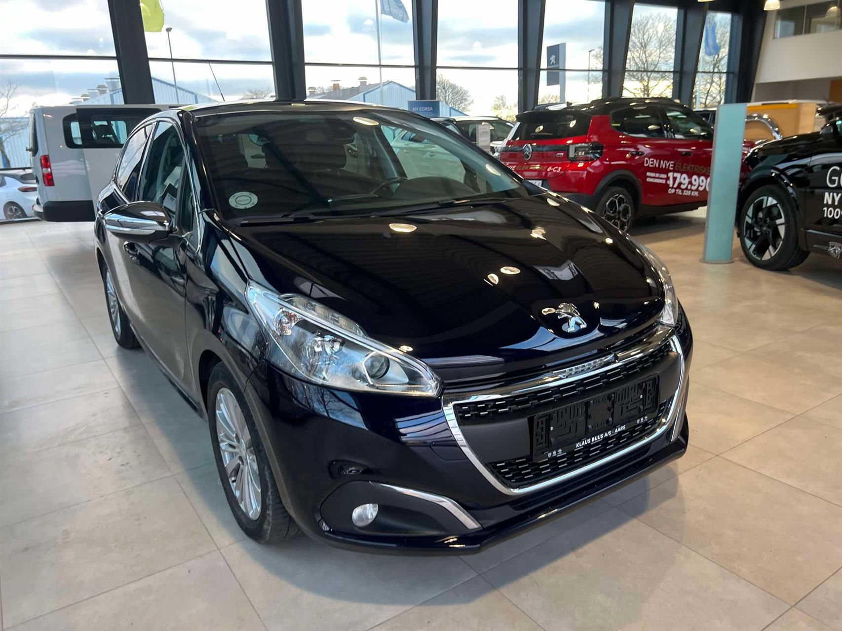 Billede af Peugeot 208 1,6 BlueHDi Allure Sky 100HK 5d