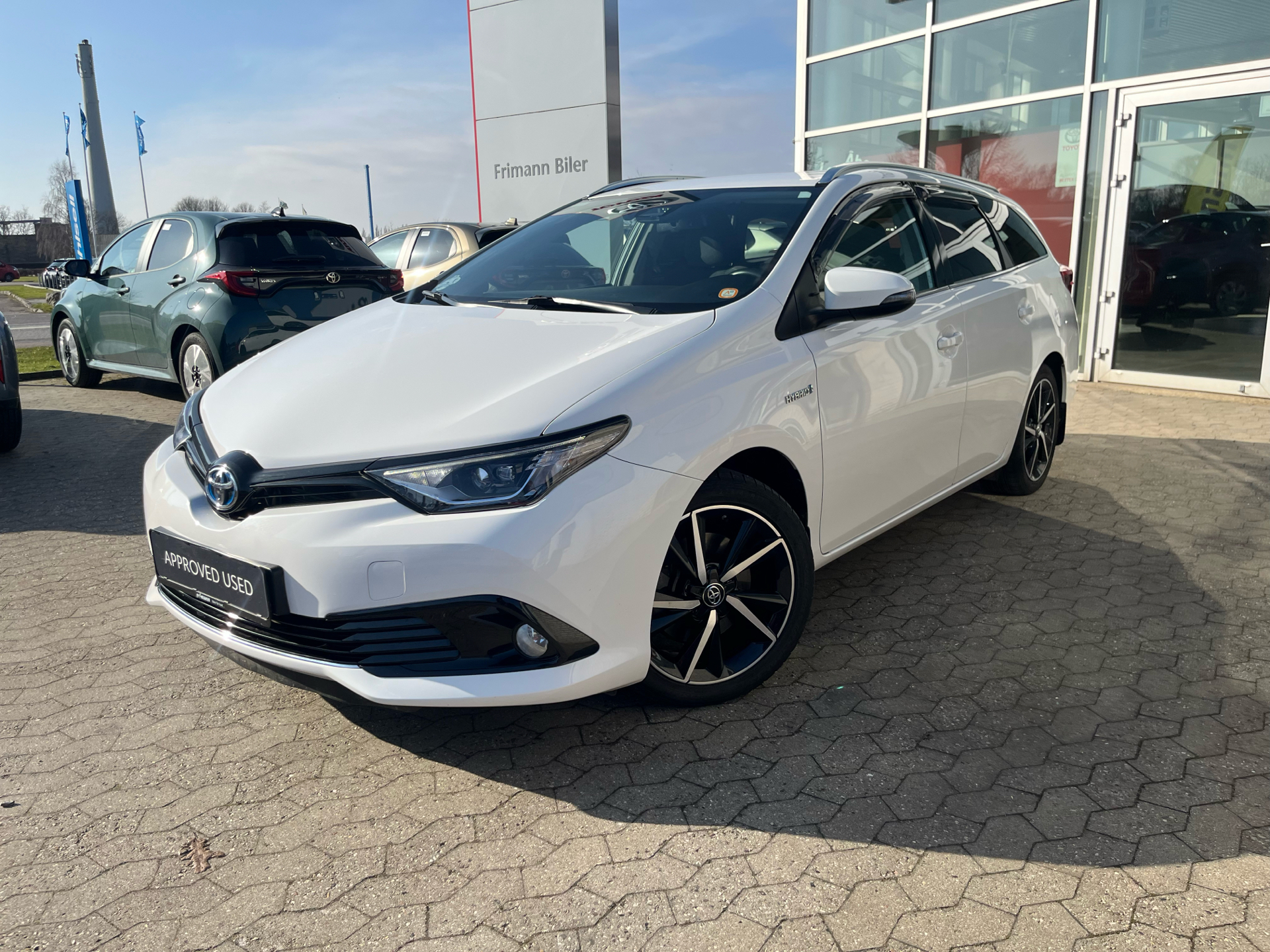 Billede af Toyota Auris Touring Sports 1,8 Hybrid H2 Selected 136HK Stc Aut.