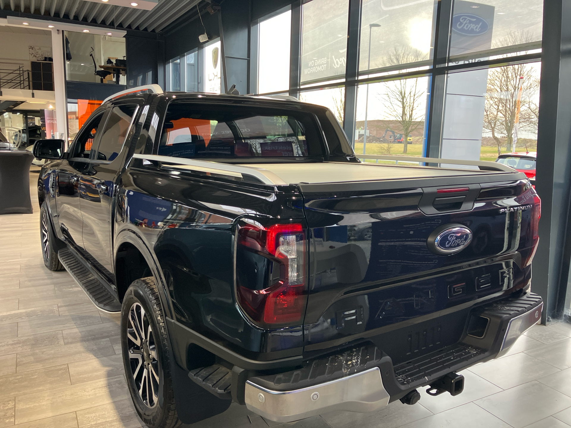 Billede af Ford Ranger Double Cab 3,0 EcoBlue Platinum e-4WD 240HK Pick-Up 10g Aut.