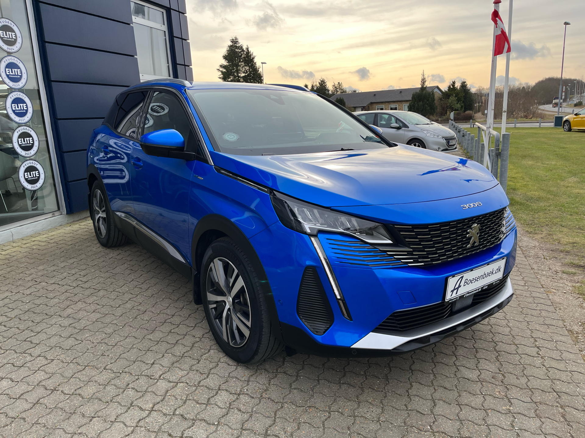 Billede af Peugeot 3008 1,6 PureTech  Plugin-hybrid Allure Pack EAT8 225HK 5d 8g Aut.