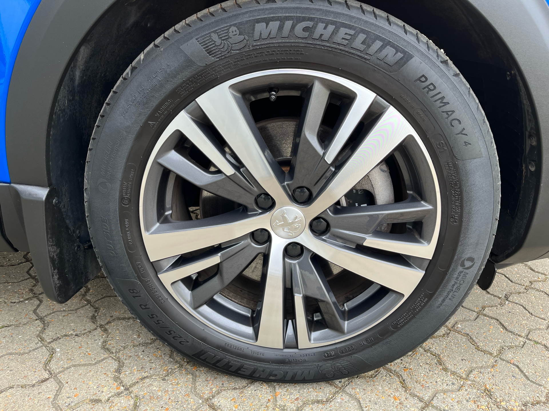 Billede af Peugeot 3008 1,6 PureTech  Plugin-hybrid Allure Pack EAT8 225HK 5d 8g Aut.
