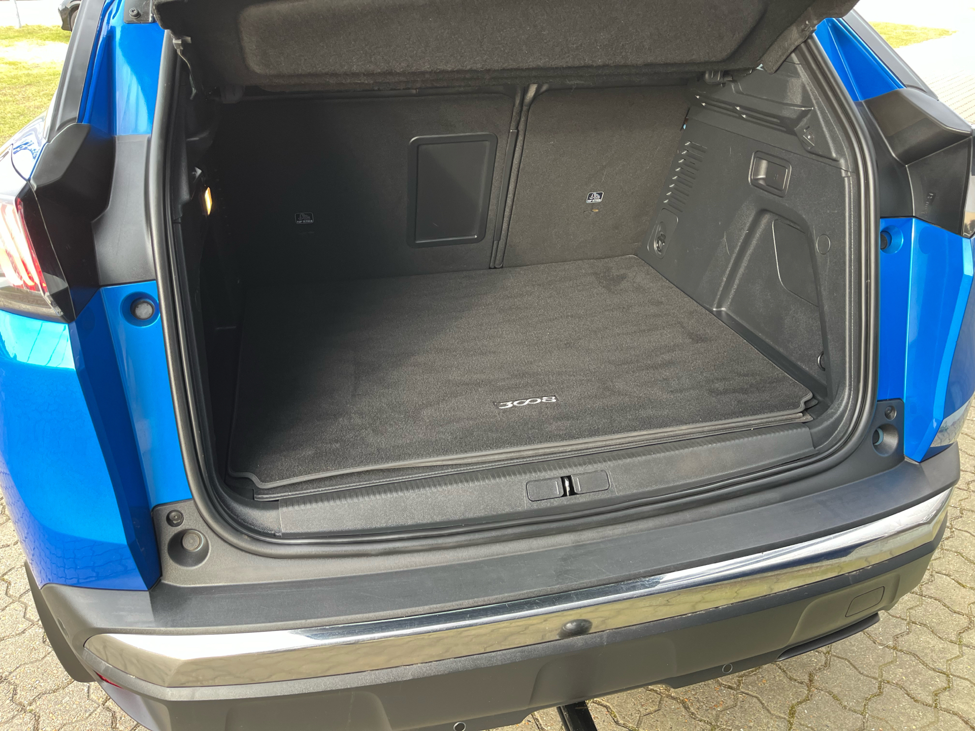 Billede af Peugeot 3008 1,6 PureTech  Plugin-hybrid Allure Pack EAT8 225HK 5d 8g Aut.